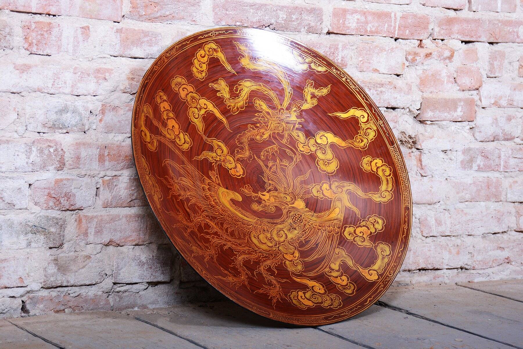 Assiette asiatique en bois laqué, Chine, années 1920