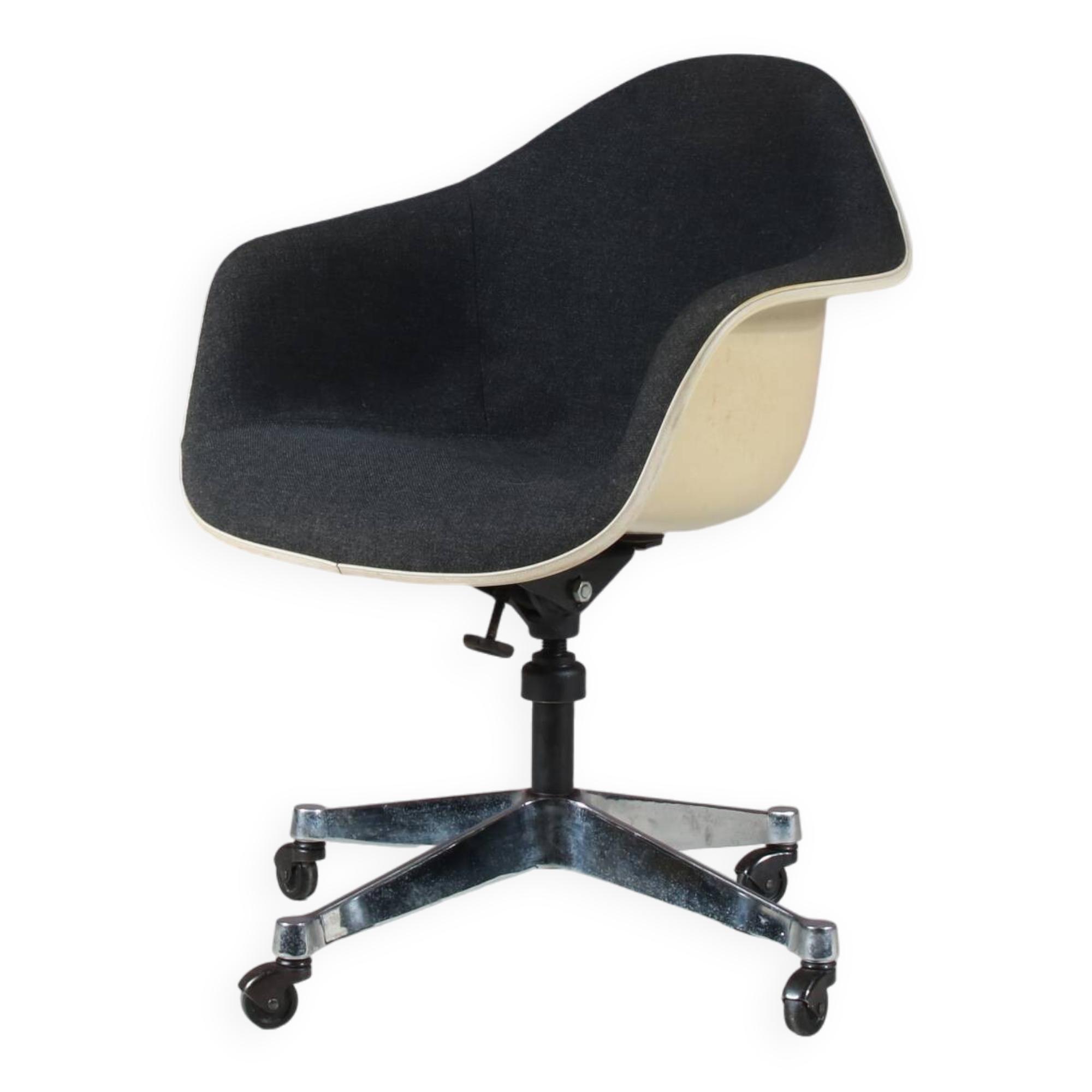 1970s office chair by Charles & Ray Eames for Herman Miller, USA