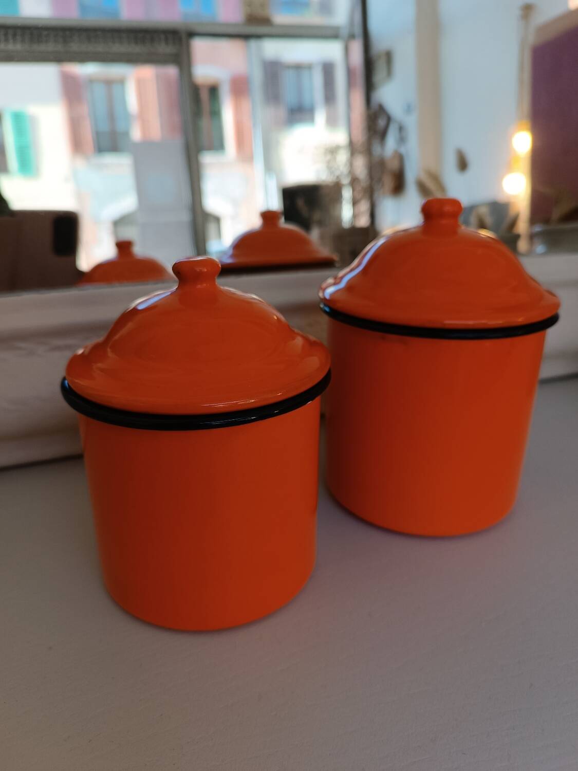 Kitchen pots