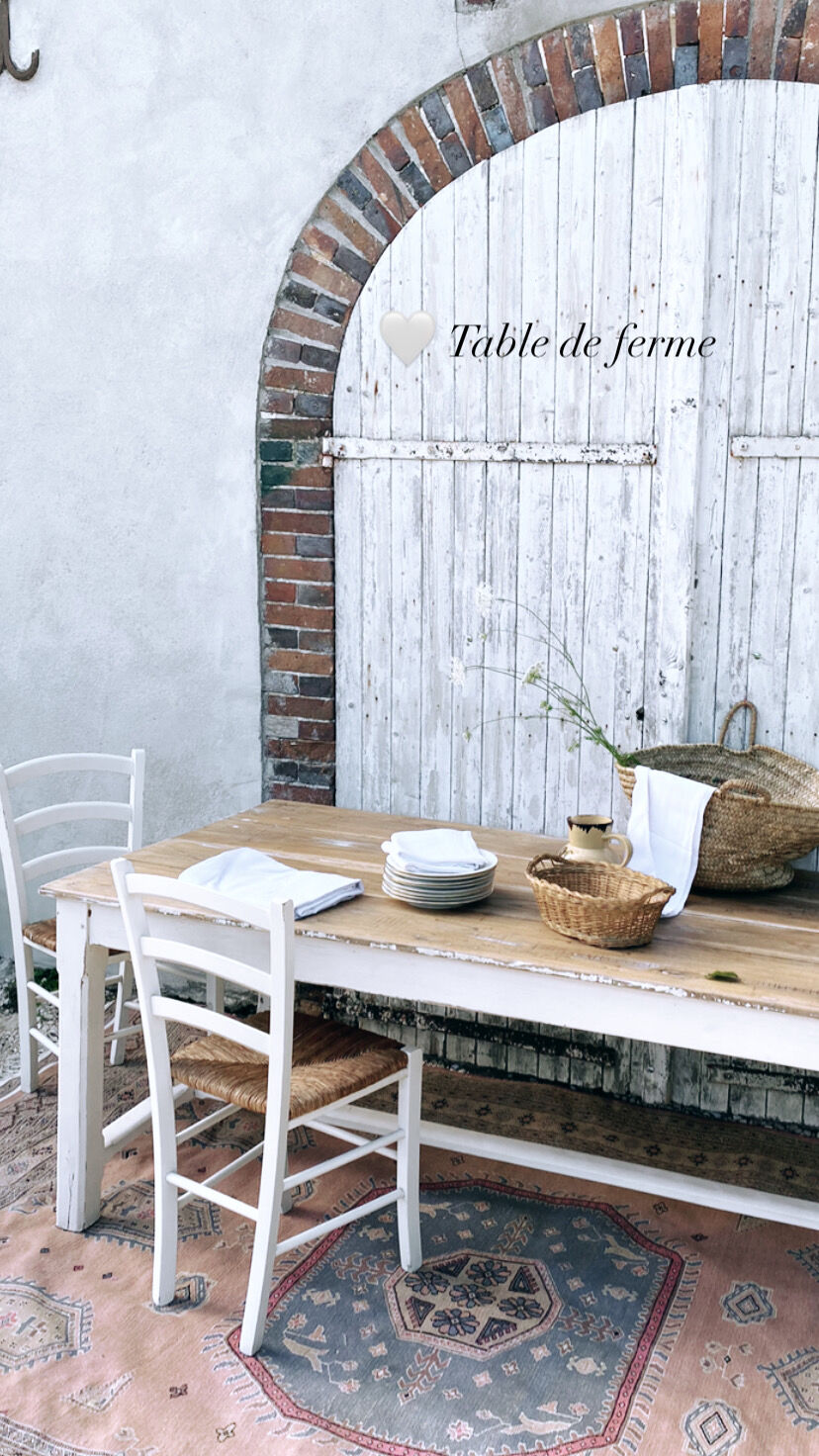 Farmhouse table