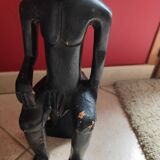 Pair of African statues