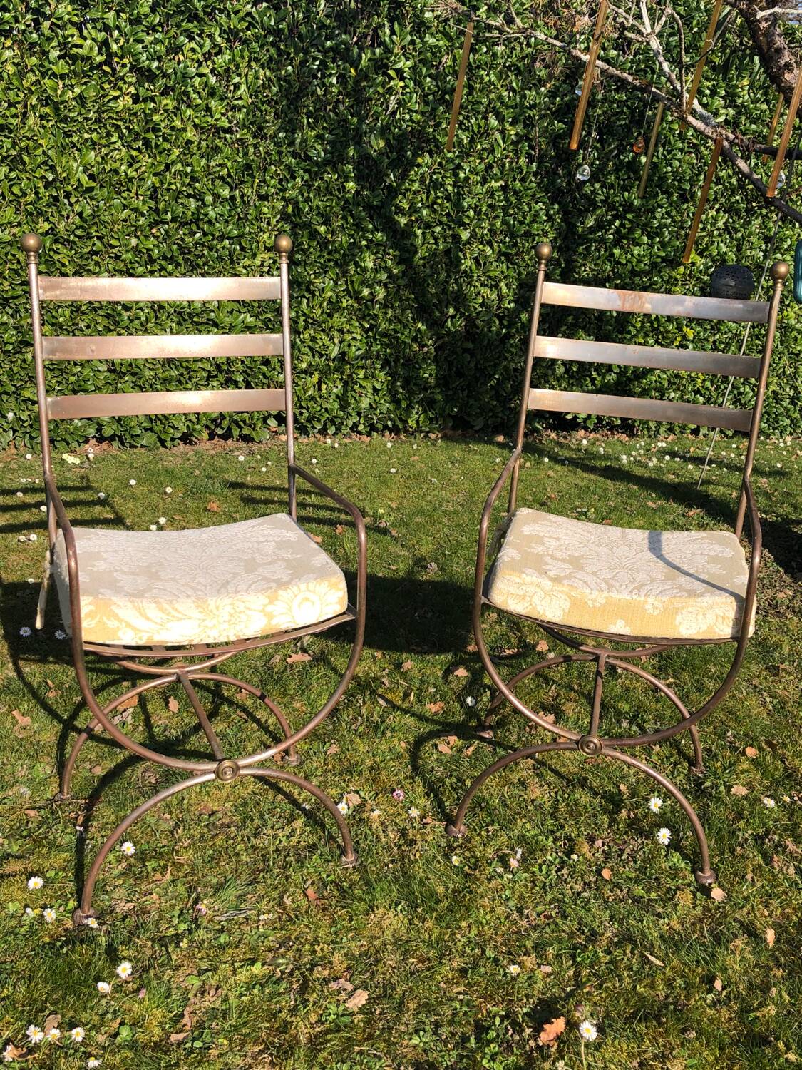 2 metal chairs