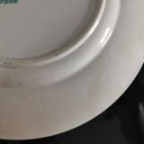 7 assiettes plates modèle Jane à décor floral vert foncé Saint-Amand