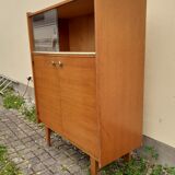 Commodity with vintage showcase