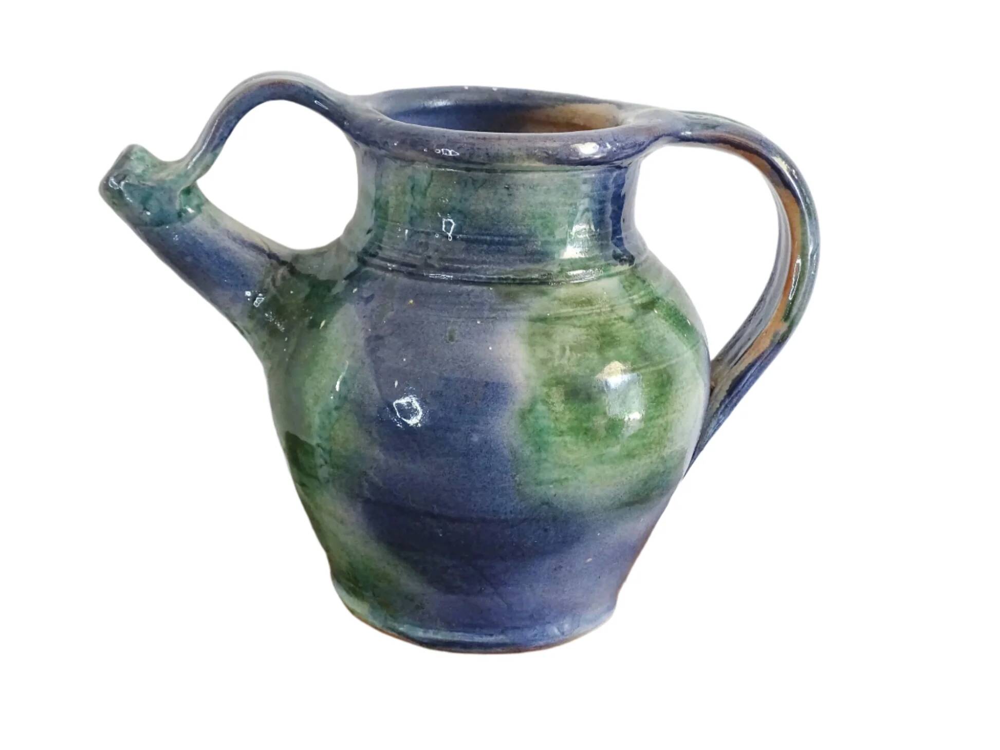 Cruche ou orjol en faïence française ancienne à glaçure bleue et verte