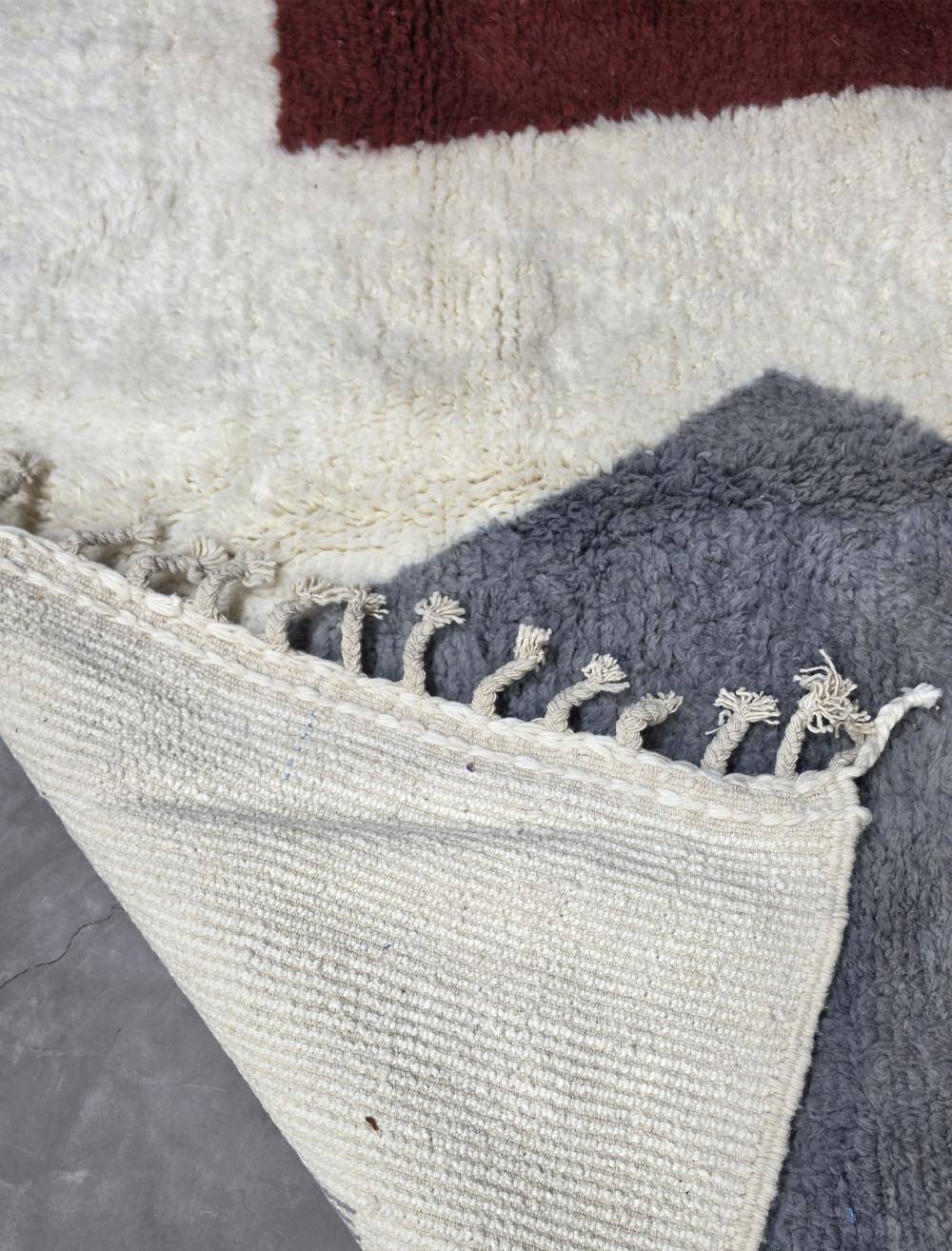Contemporary Moroccan Rug - 298 x 206 cm