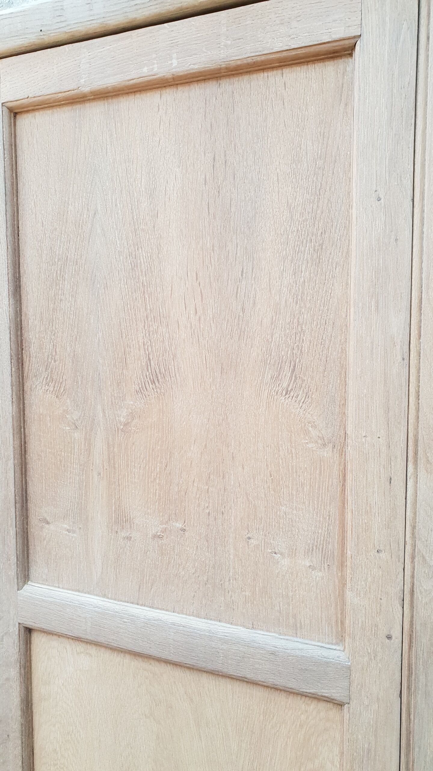 Armoire vintage