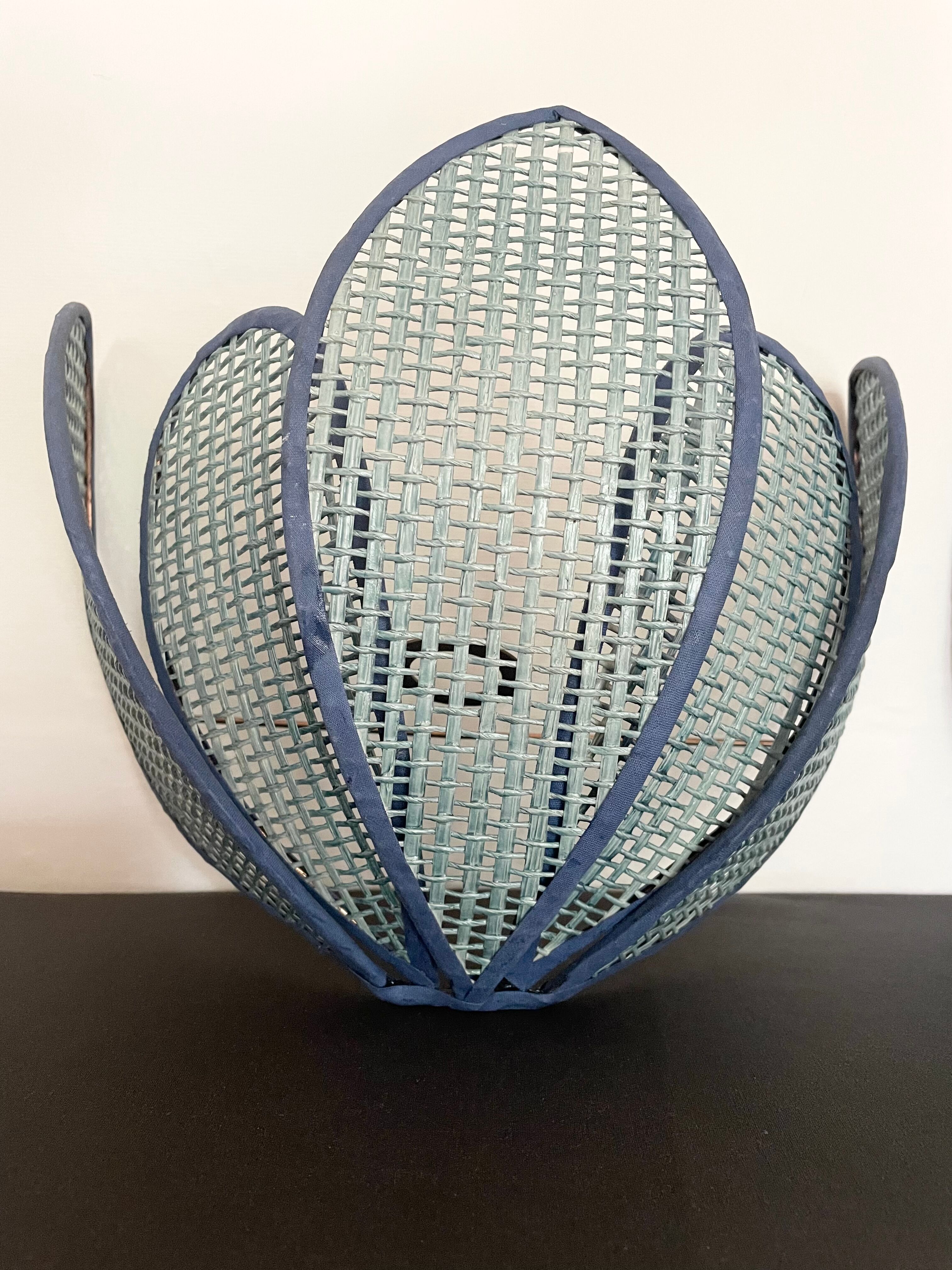 Lotus flower canning wall lamp