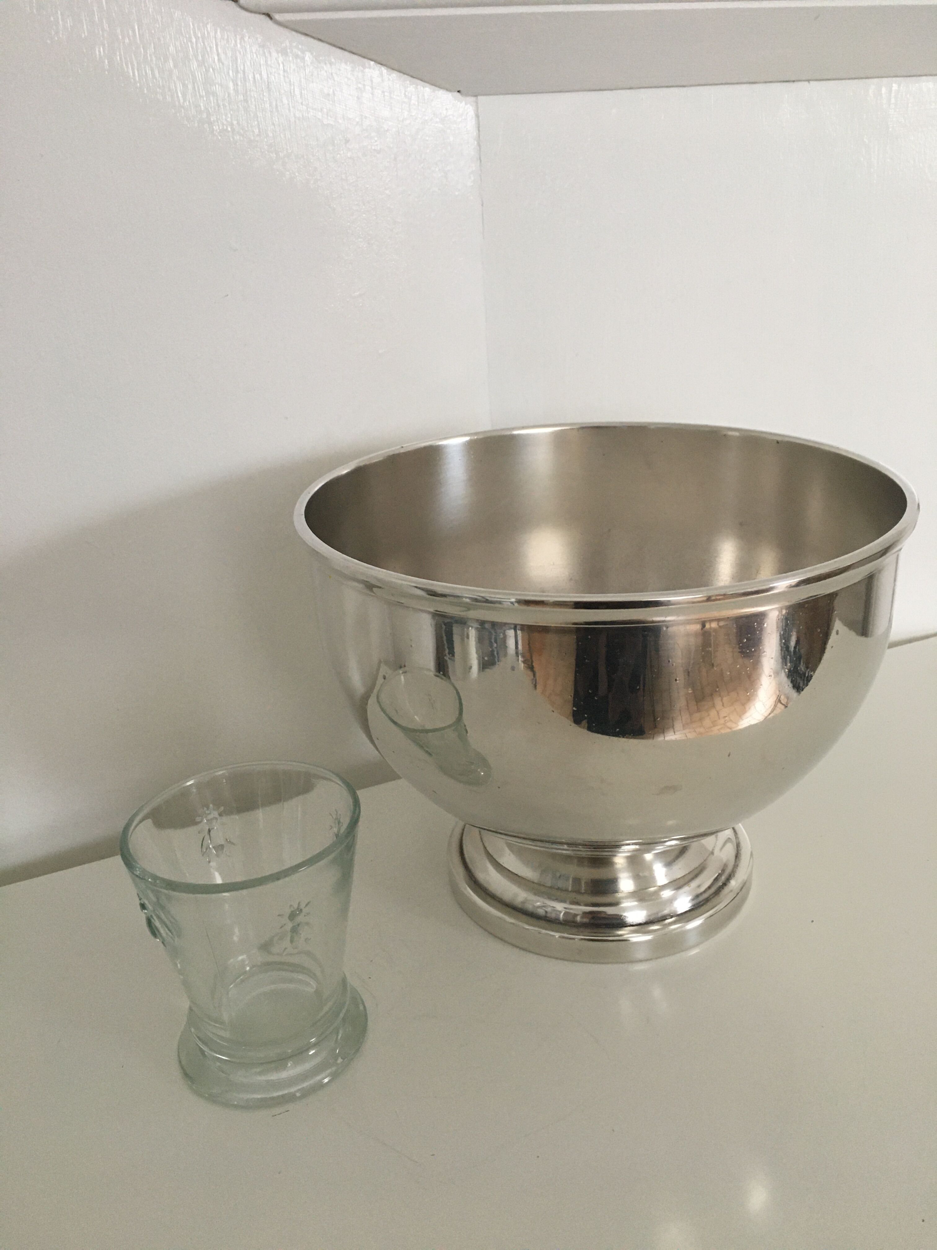 Silver metal champagne cvas