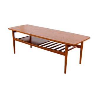 Scandinavian coffee table
