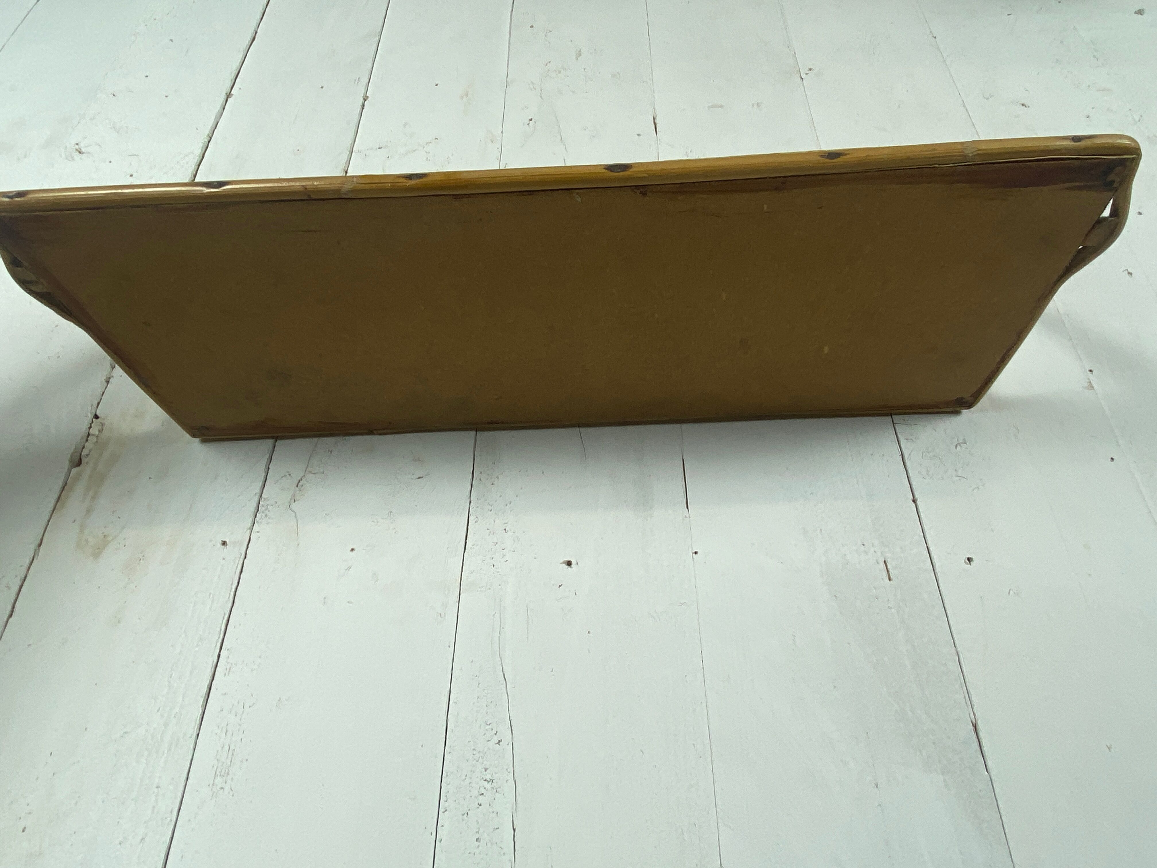 Étagère bambou et rotin