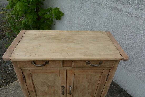 Parisian buffet in natural wood