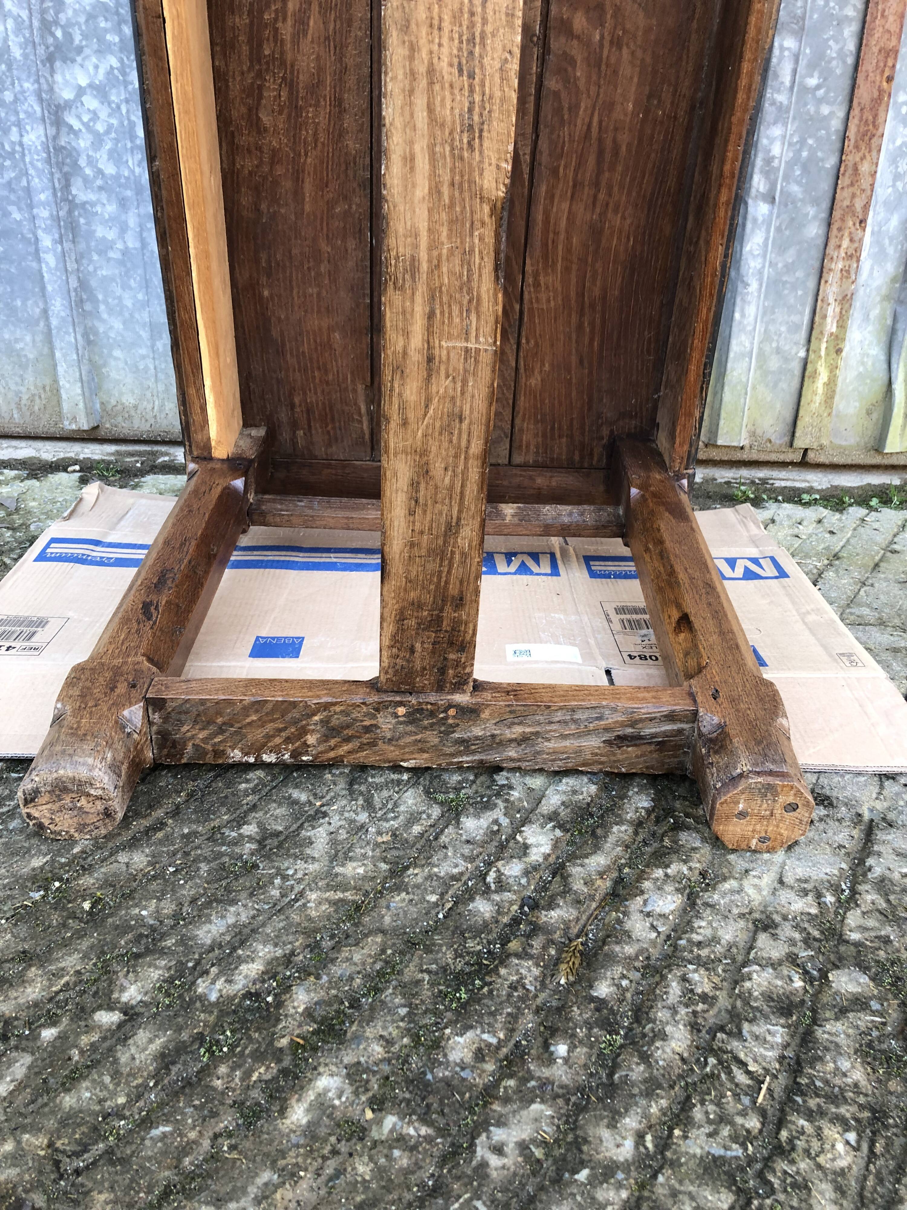 Antique oak farmhouse table with cat bar and 2 end drawers