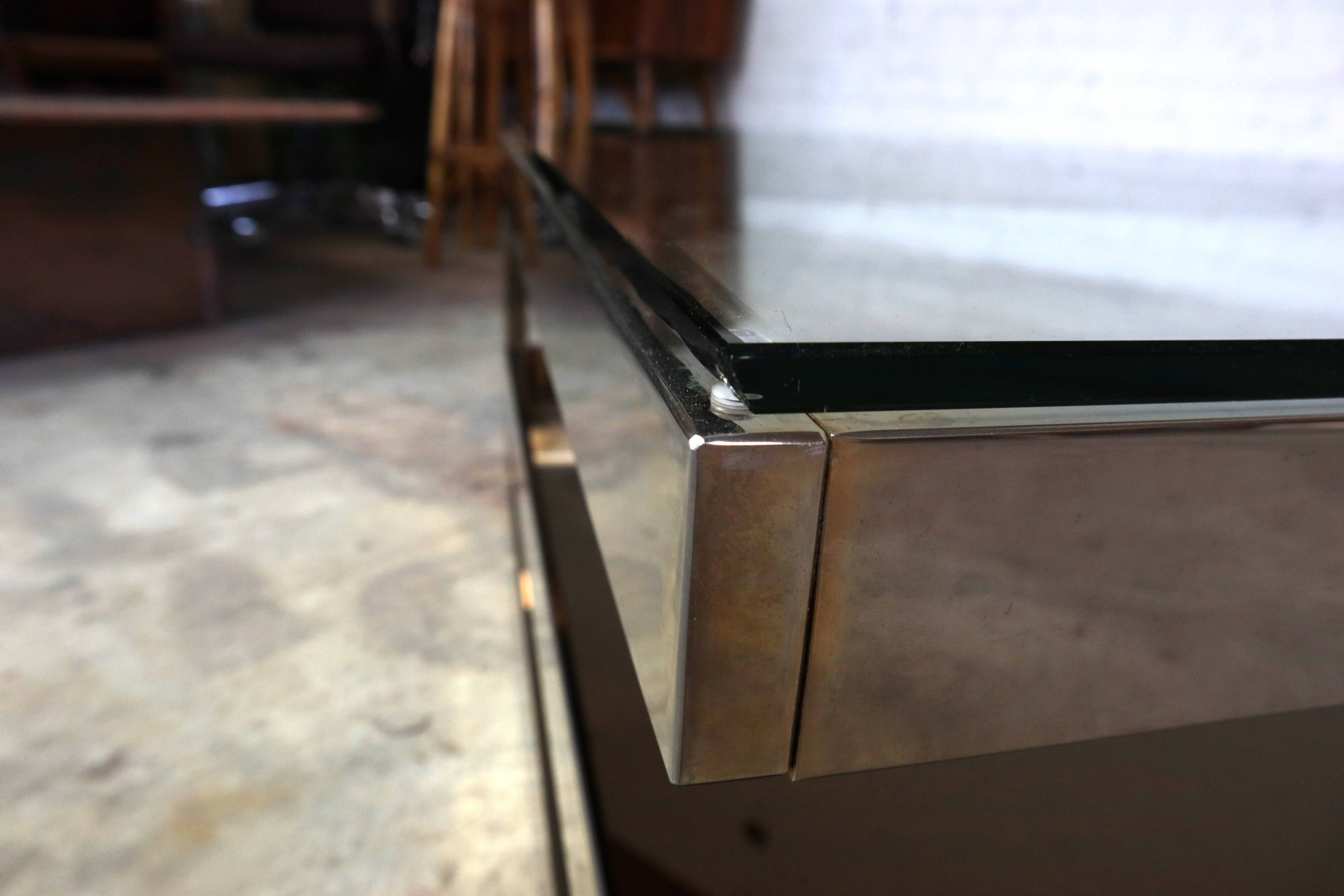 Belgo Chrom G-shape coffee table