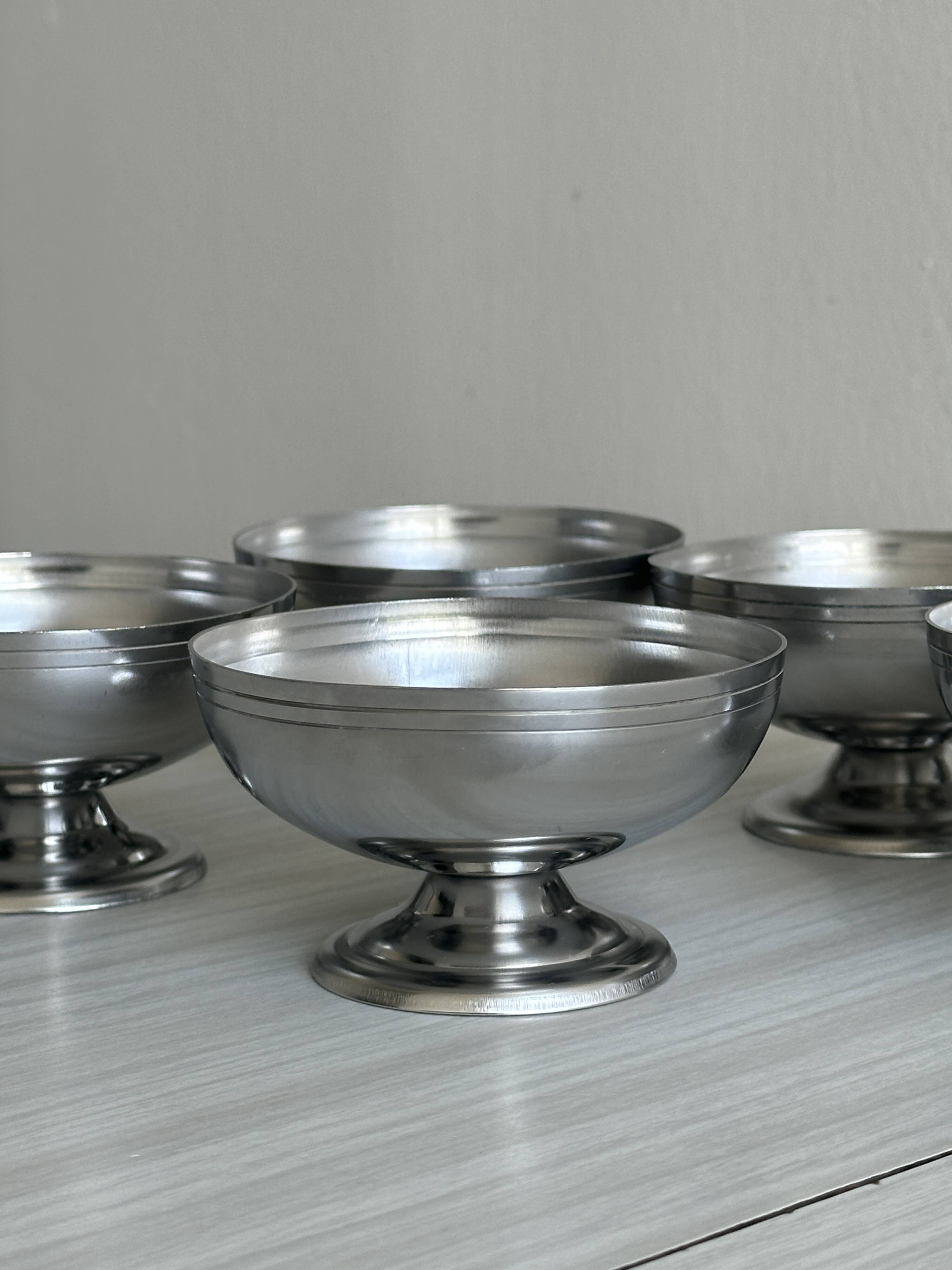6 stainless steel metal cups