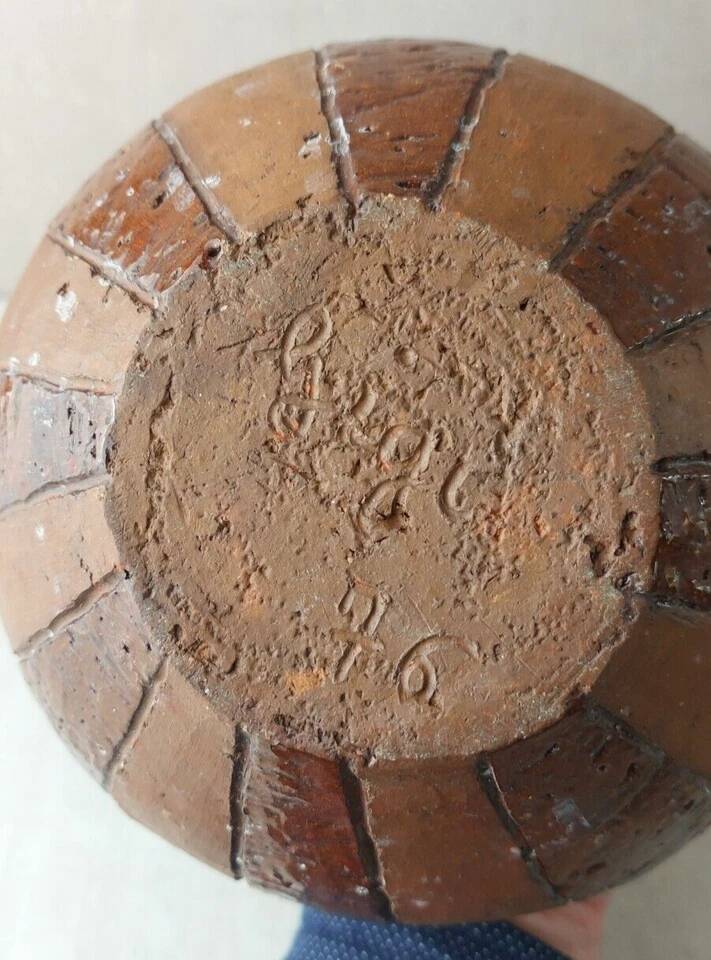 Old vase, terracotta, Gigi 76, vintage