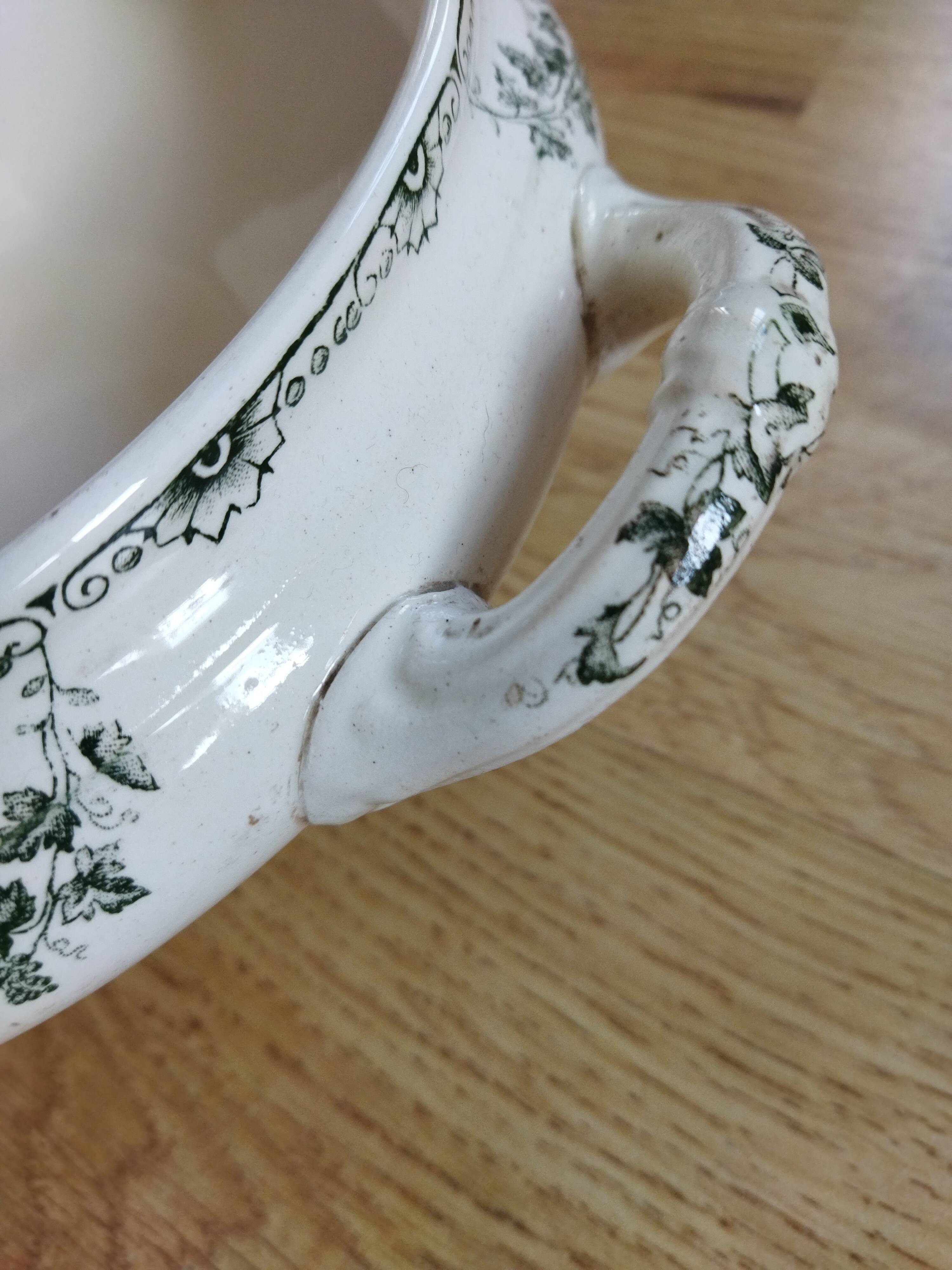 Badonviller "Champagne" iron clay vegetable dish