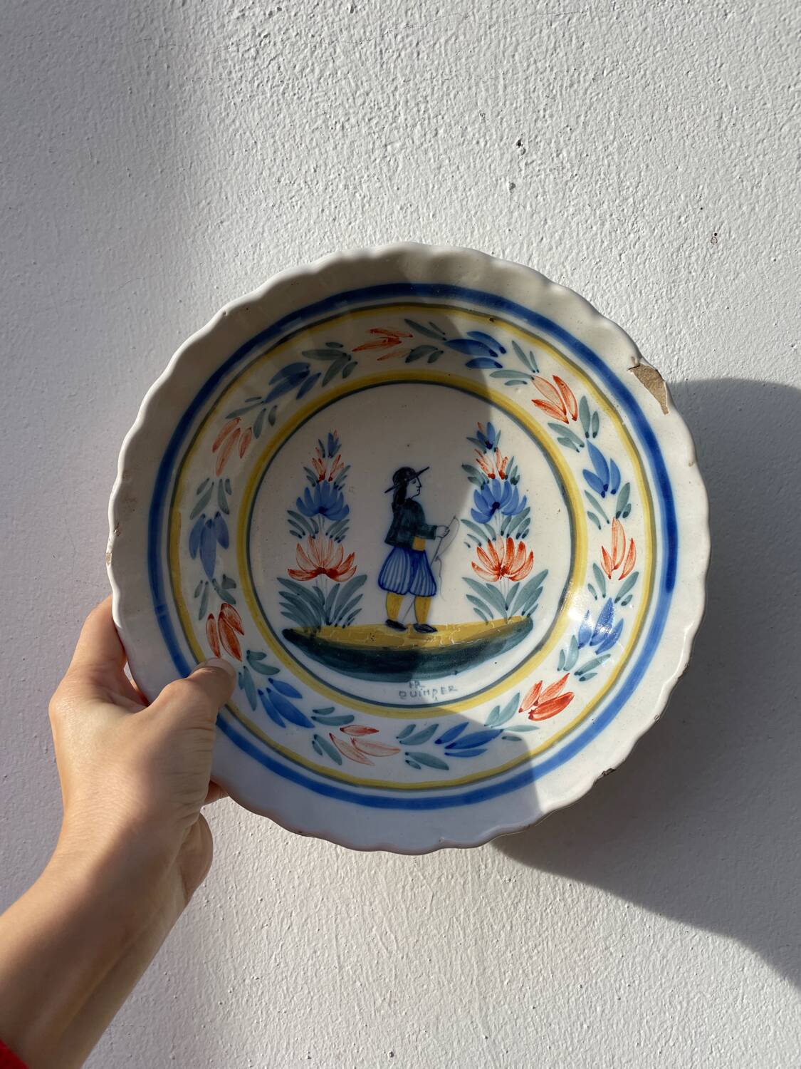 Quimper ceramic hanging collector's salad bowl