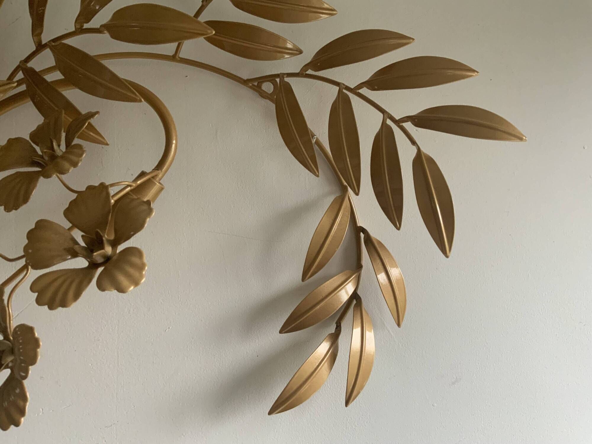 Hollywood regency Style Metal Gold Wall Light Sconce Floral 1970s, by Ledungs