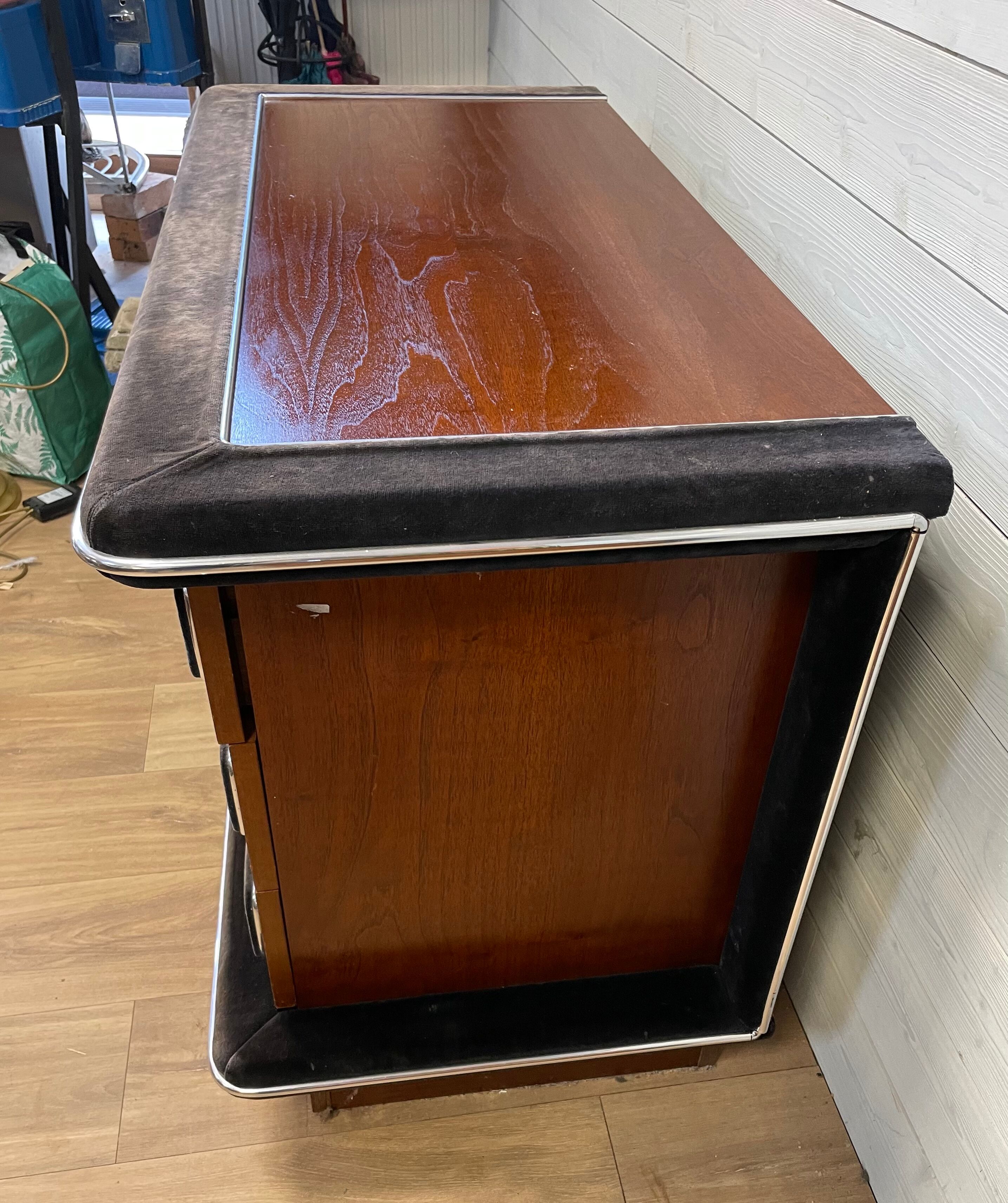 American chest of drawers 1965