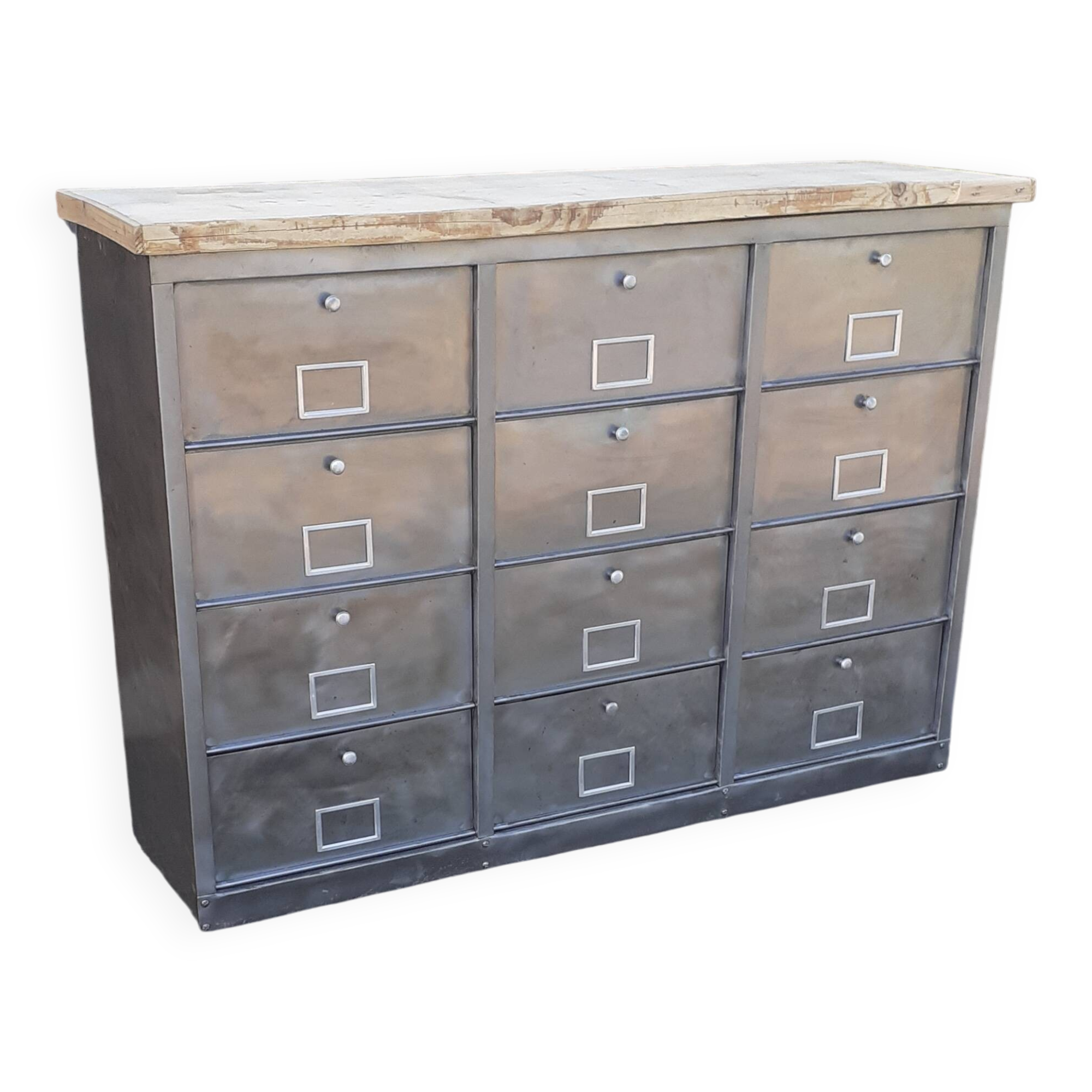 Meuble 12 clapets