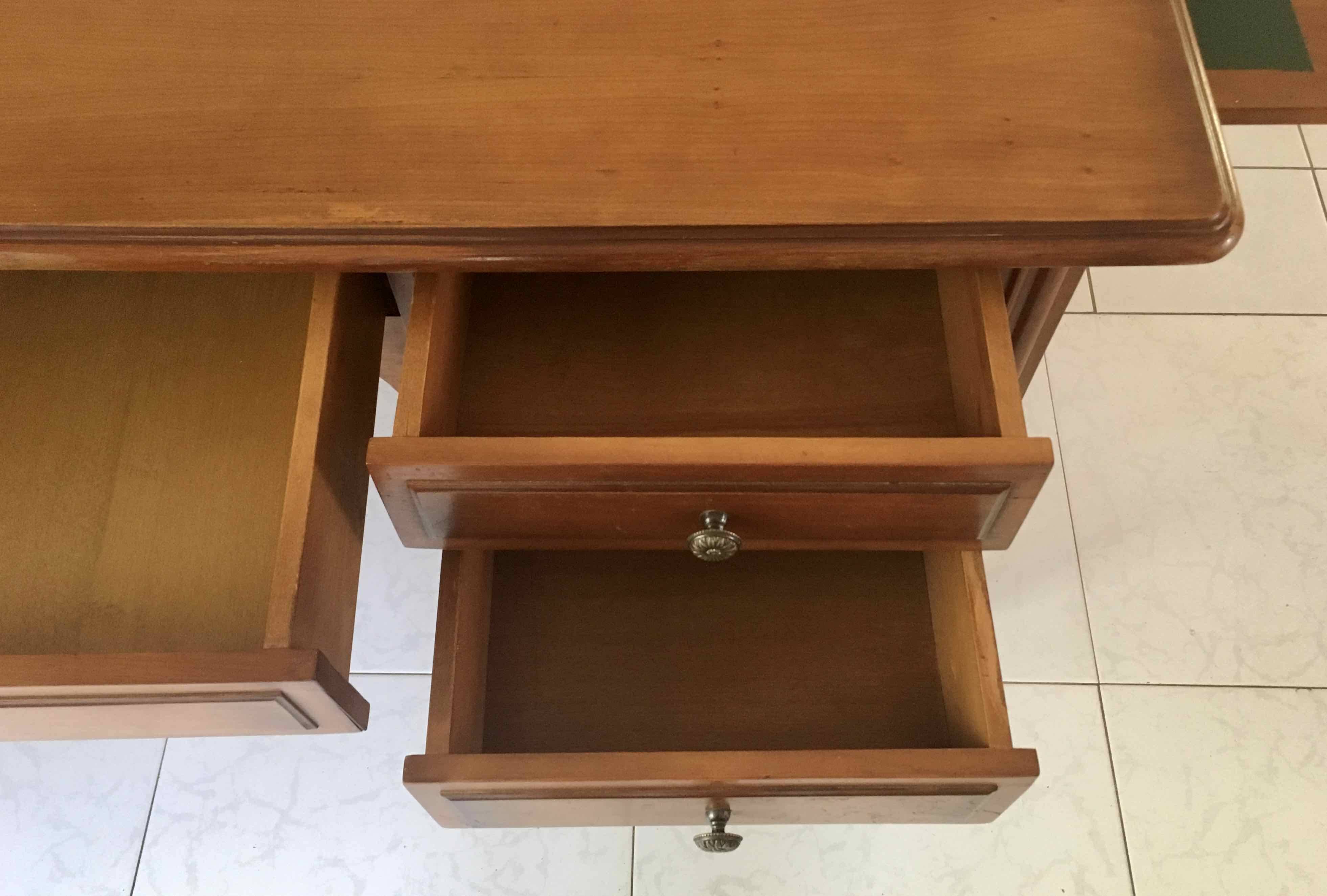 Bureau style Directoire 5 tiroirs et tablettes latérales