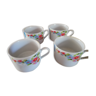 4 tasses porcelaine