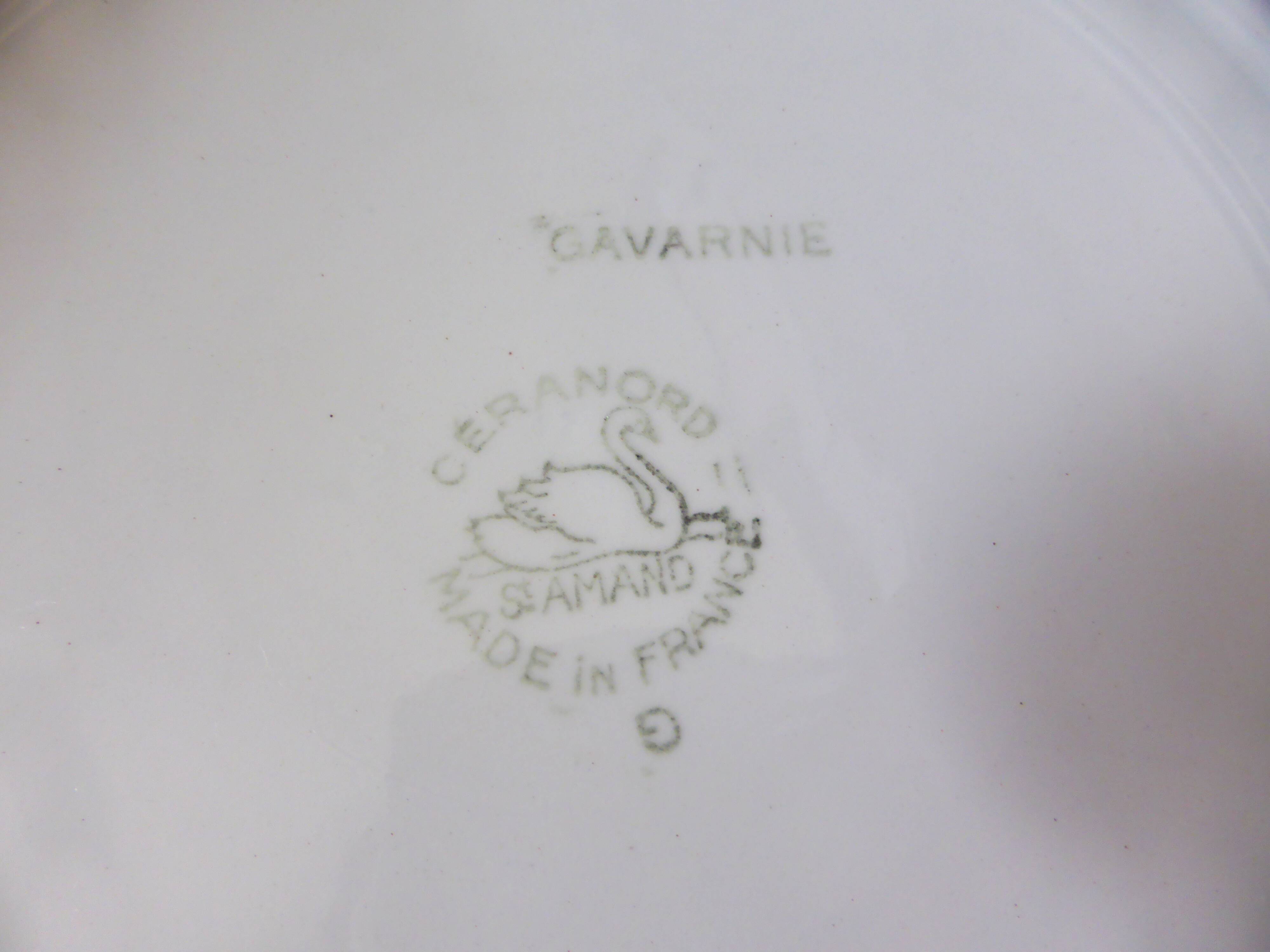 1 vintage round plate from the Céranord factory, model Gavarnie 210879.