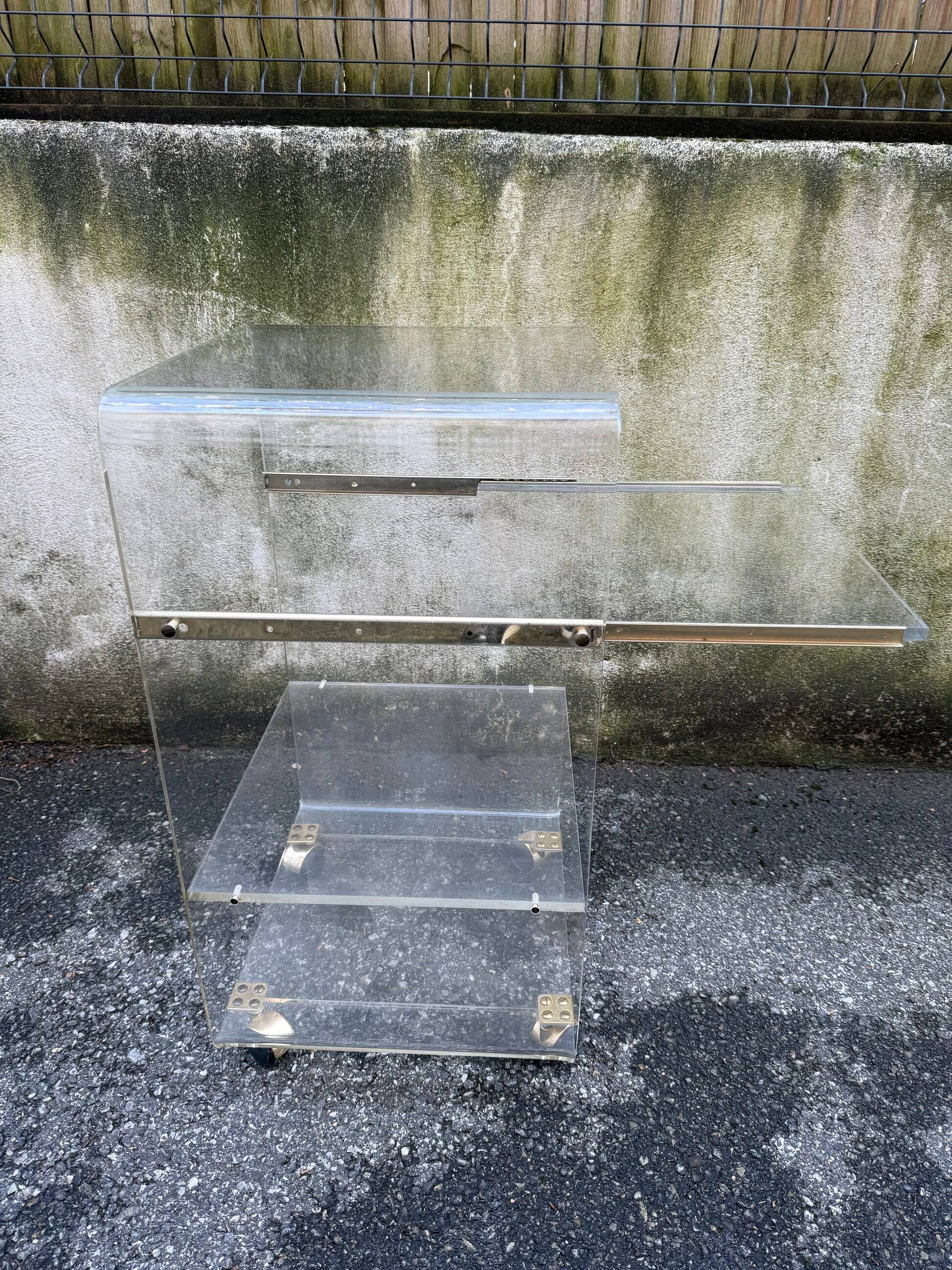 Rolling dessert trolley in plexiglass – Marais International – 1970s-1980s