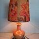 Lampe à poser vintage couleur caramel avec son abat-jour fleuri