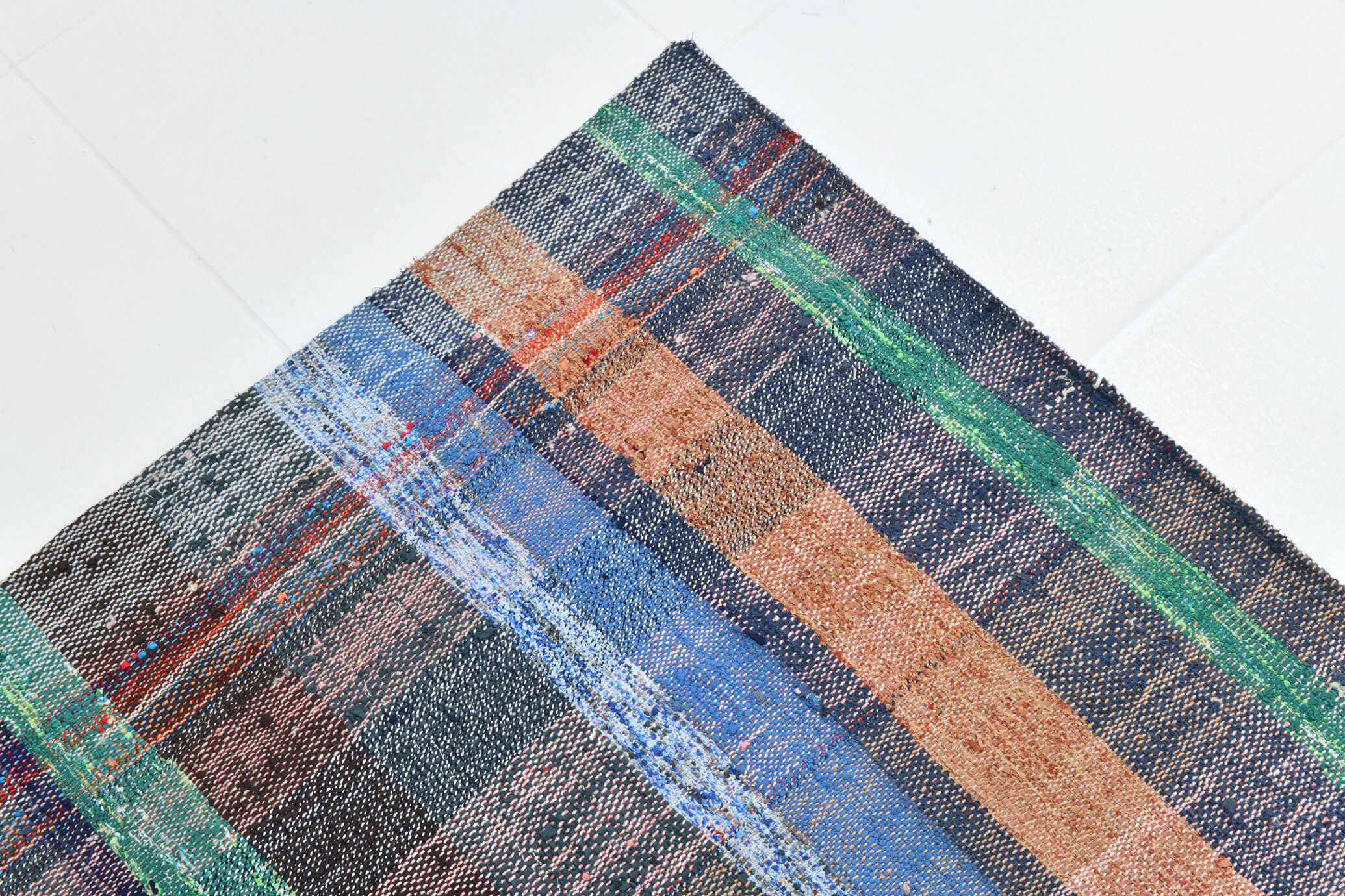 Multicolor modern rug 321x234cm