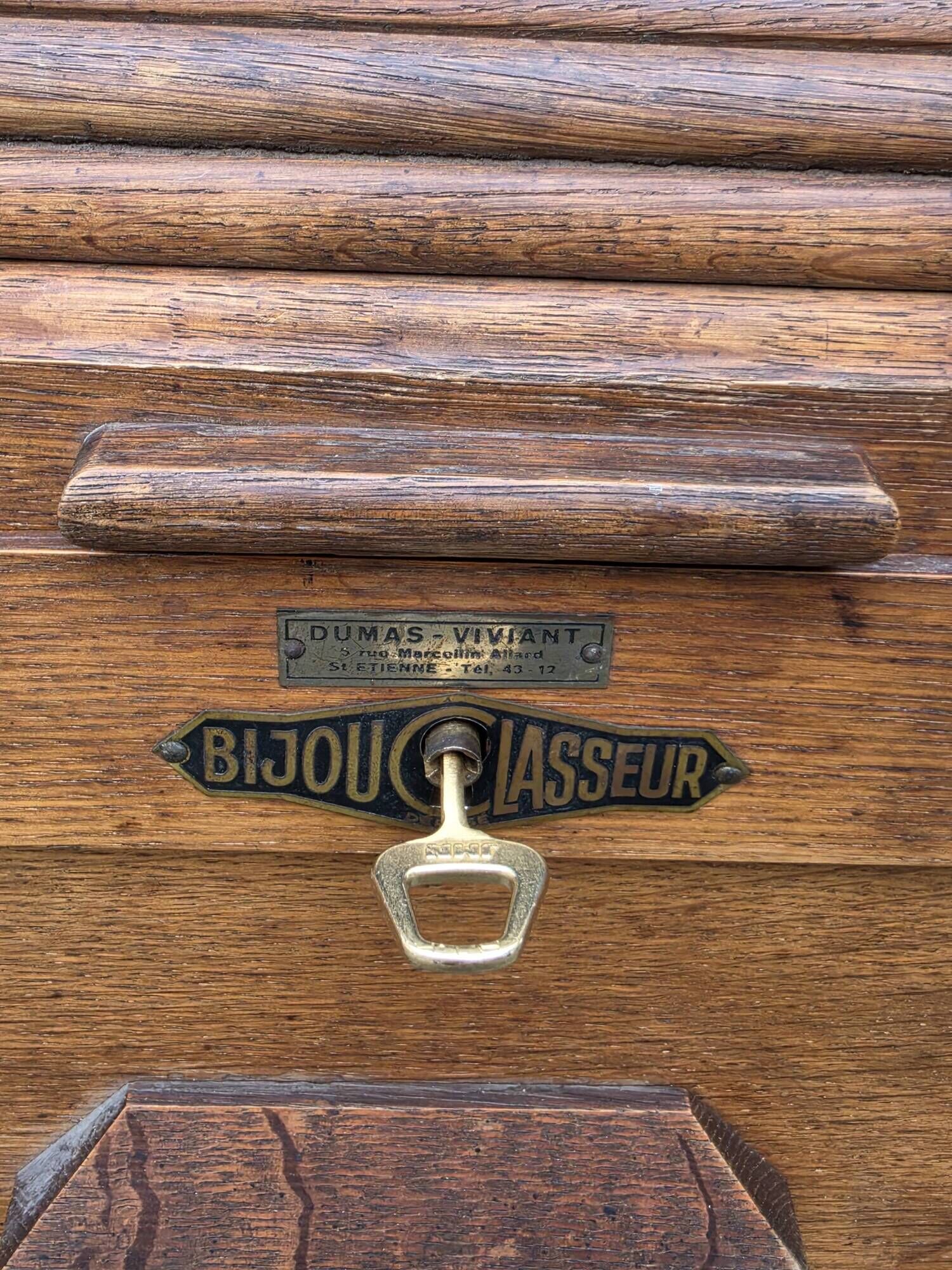 Vintage roll-top desk by the brand Bijou Classeur.