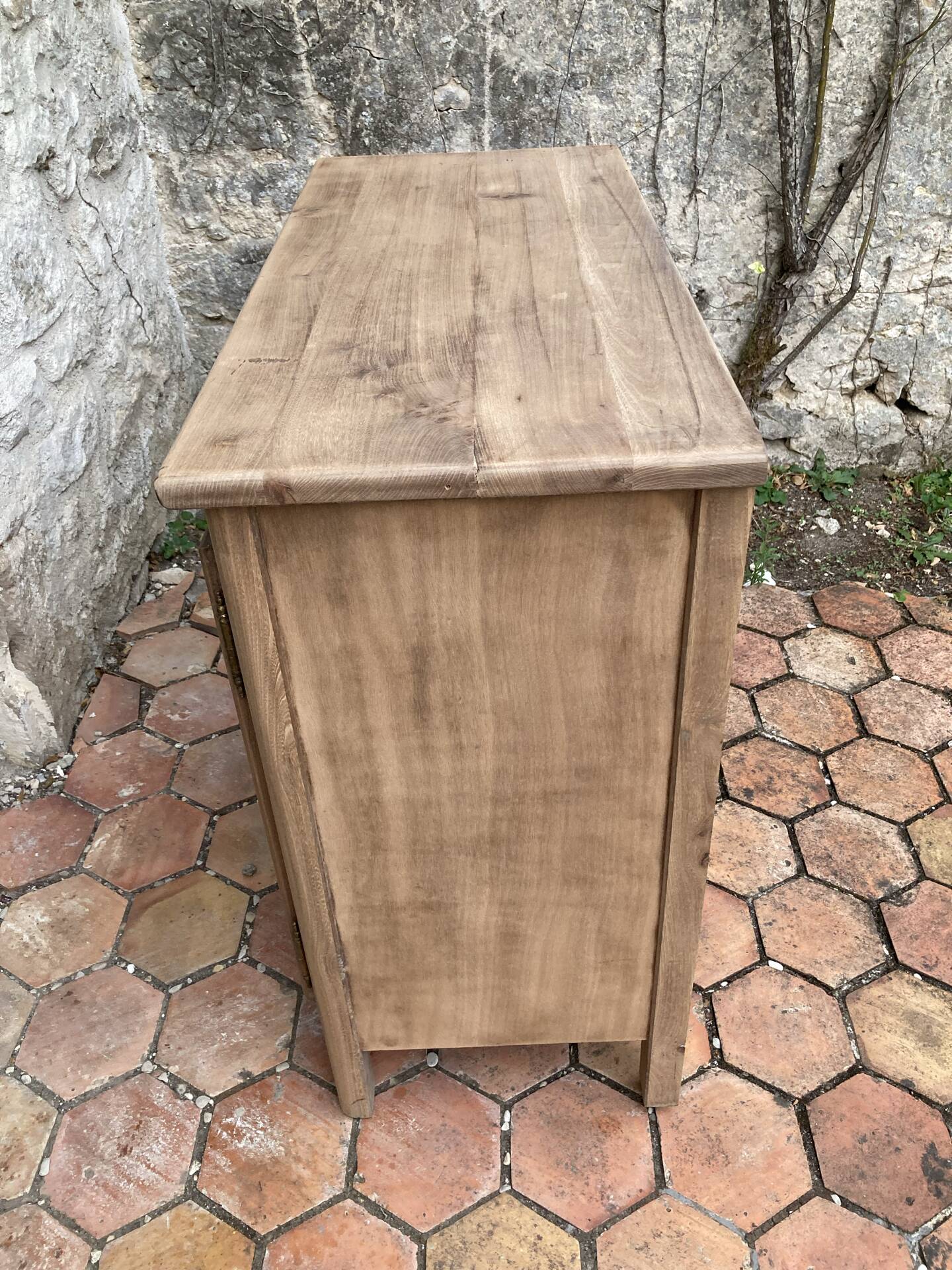 Petit buffet ancien en bois 