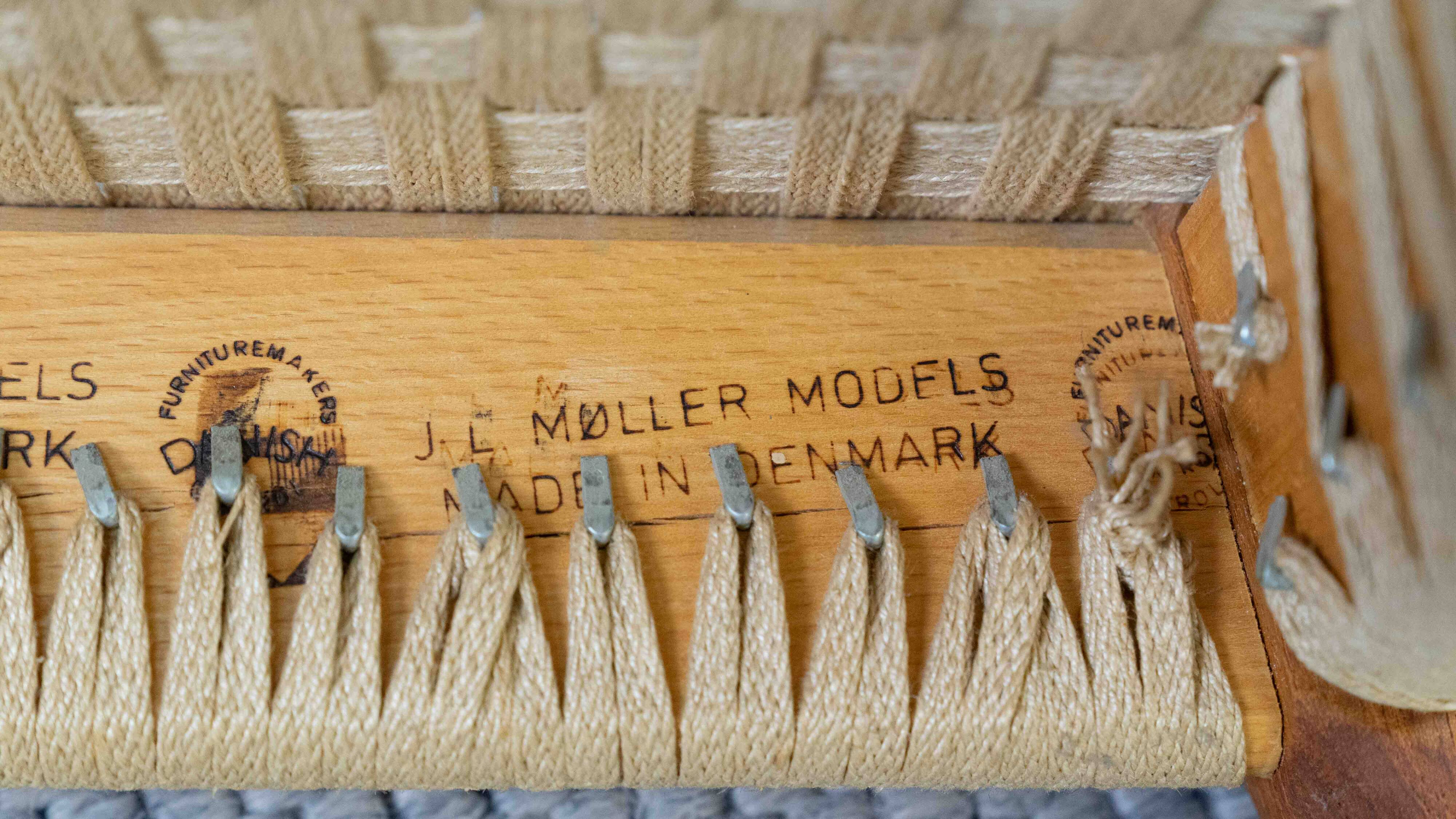 Ensemble de 4 chaises en teck danois modèle "83" par Niels O. Möller, Danemark années 70.