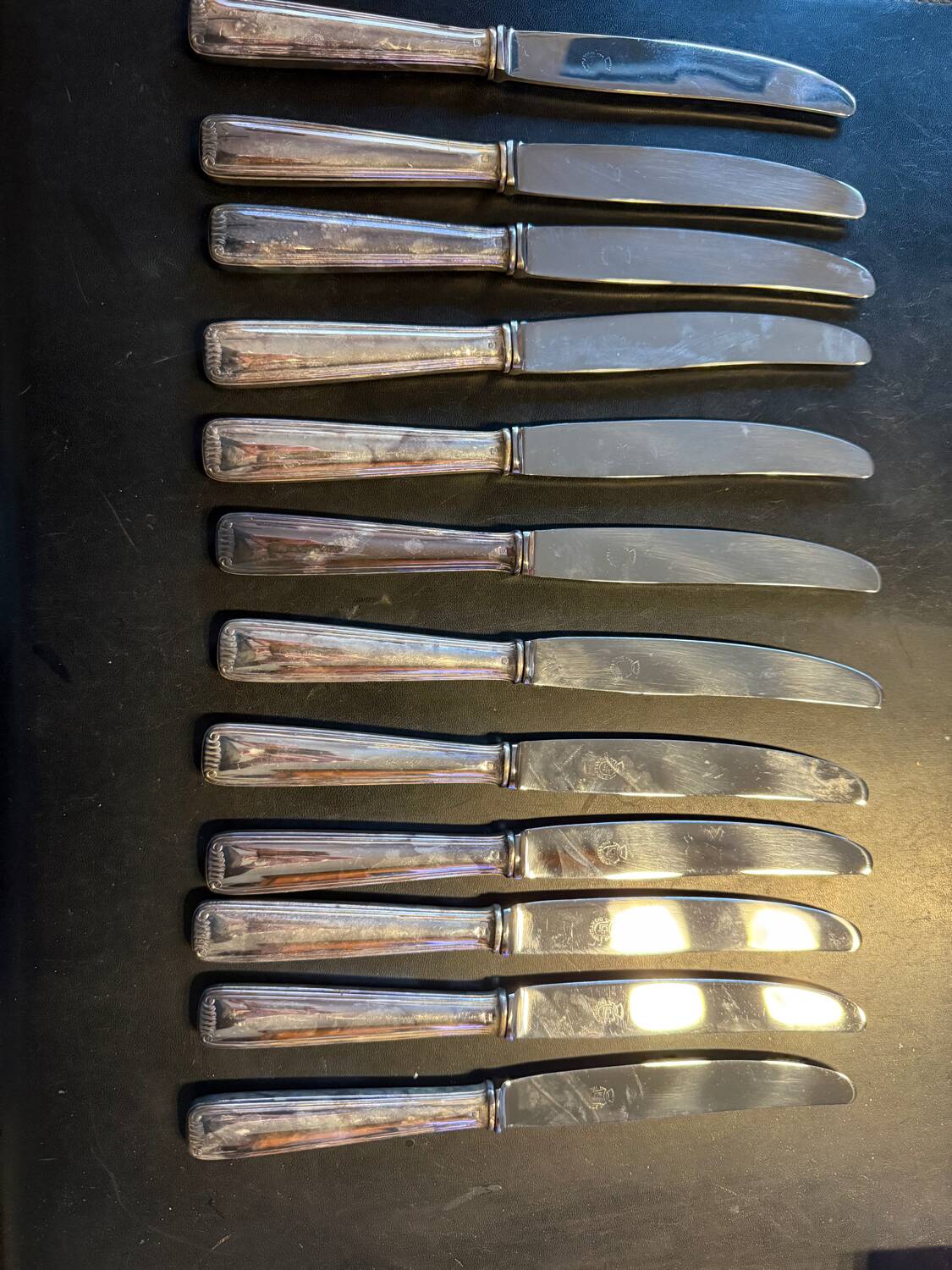 Box of 12 silver-plated knives
