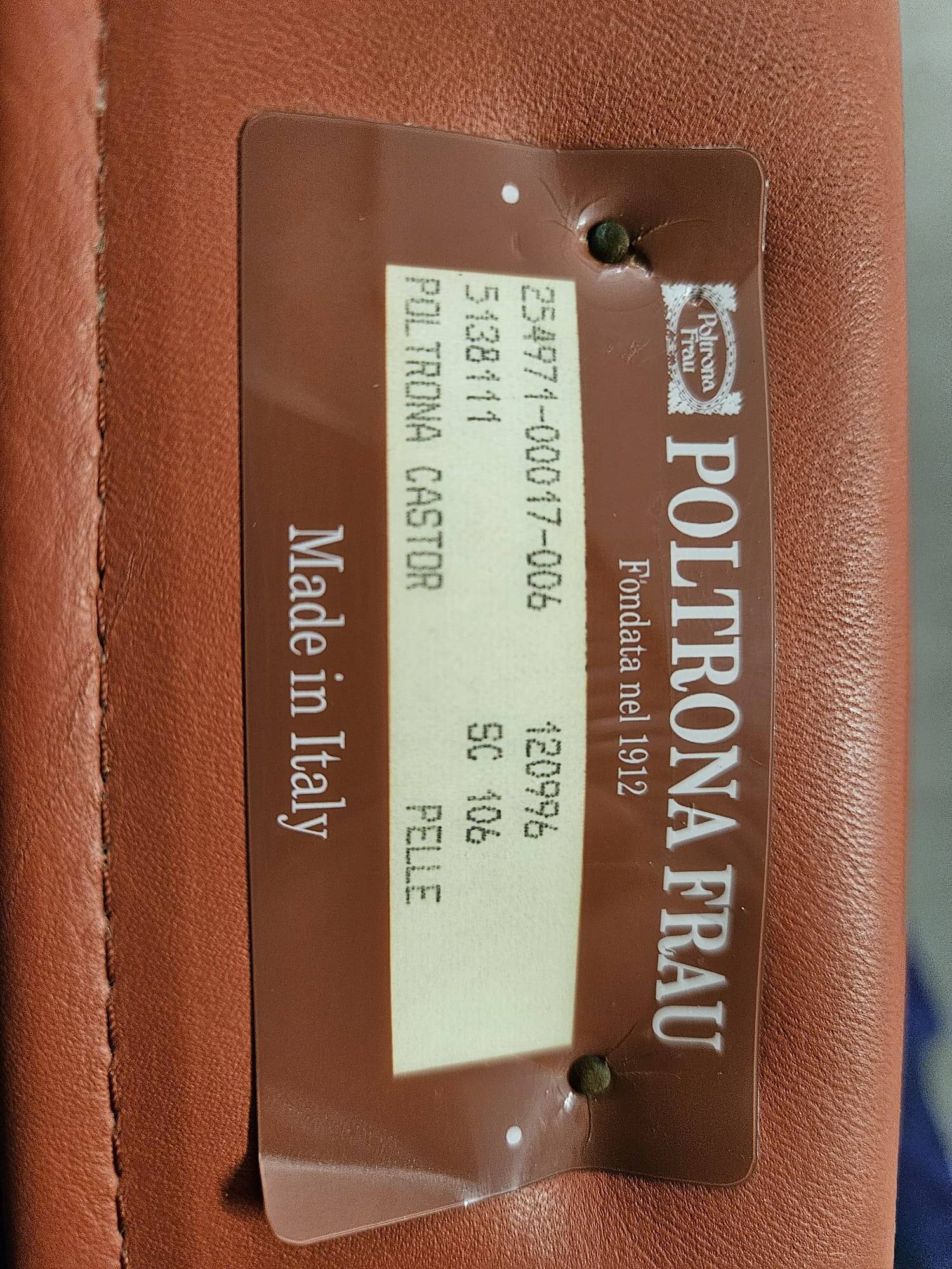 Poltrona Frau Castor