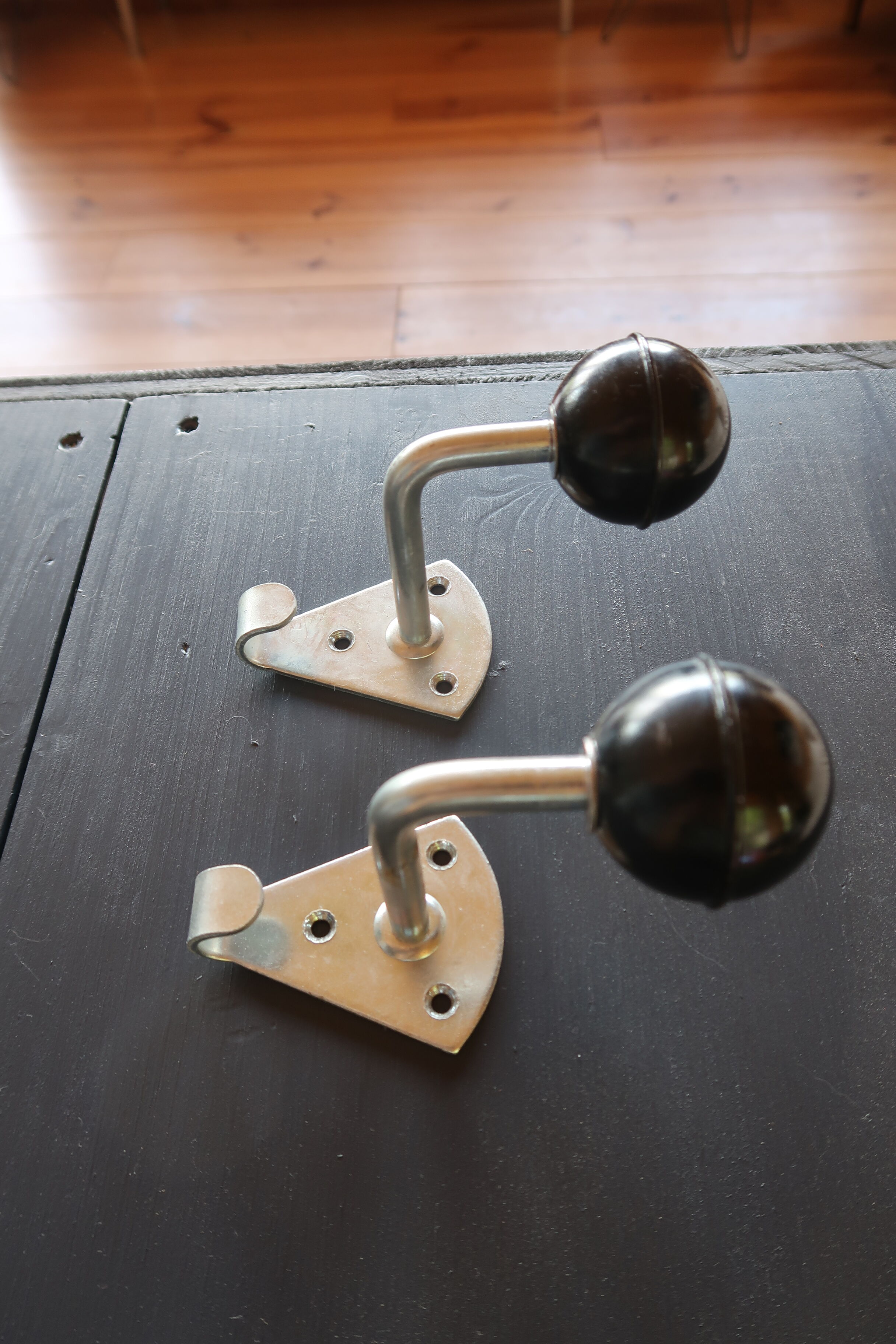 Duo of vintage patères