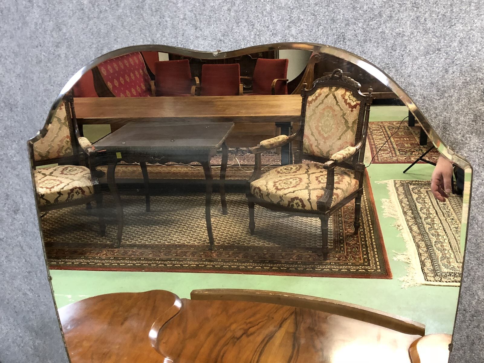 Hairdresser art deco missing in walnut