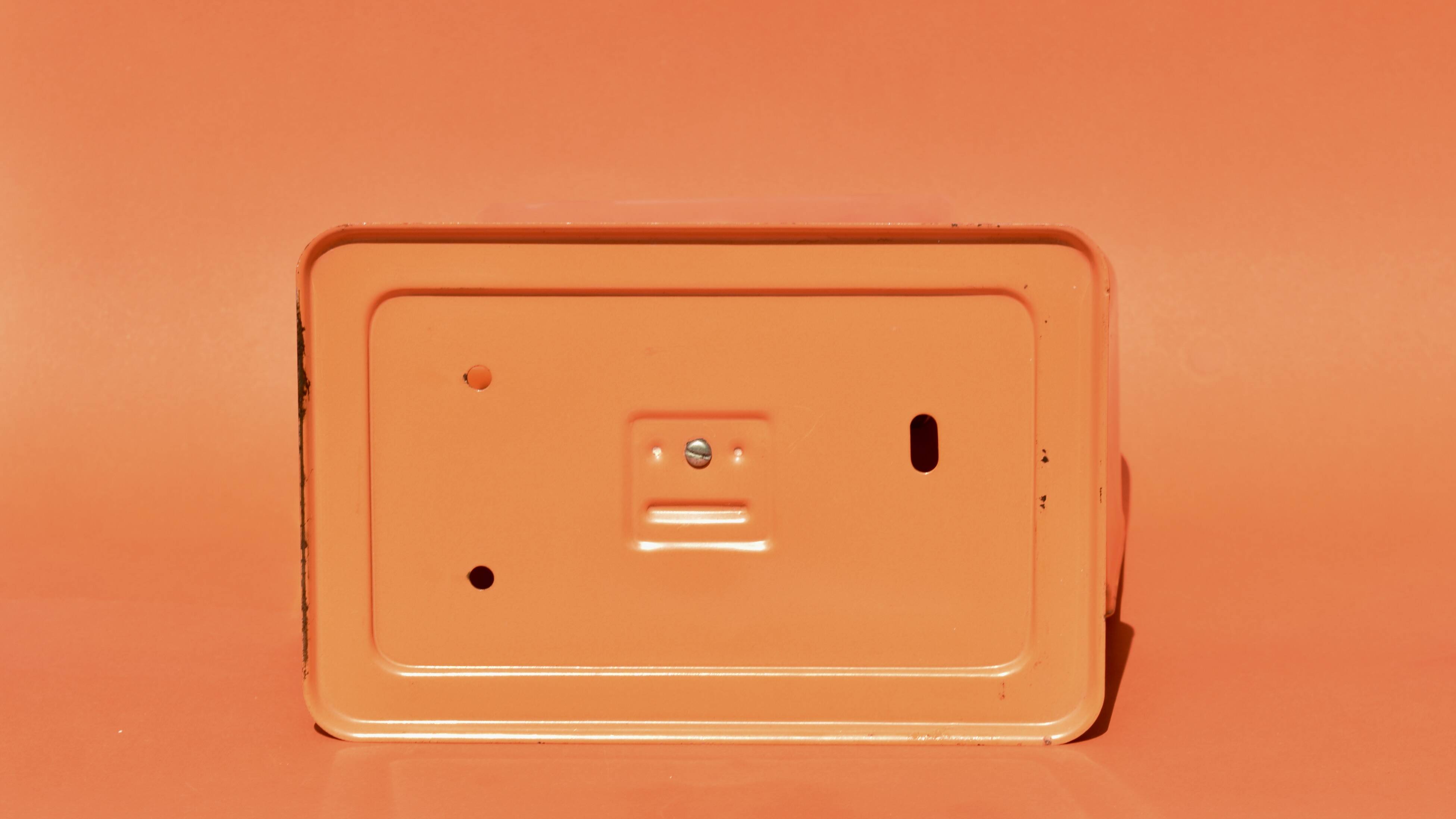 Stube - vintage household scale in orange painted metal - force 10 - 1960s