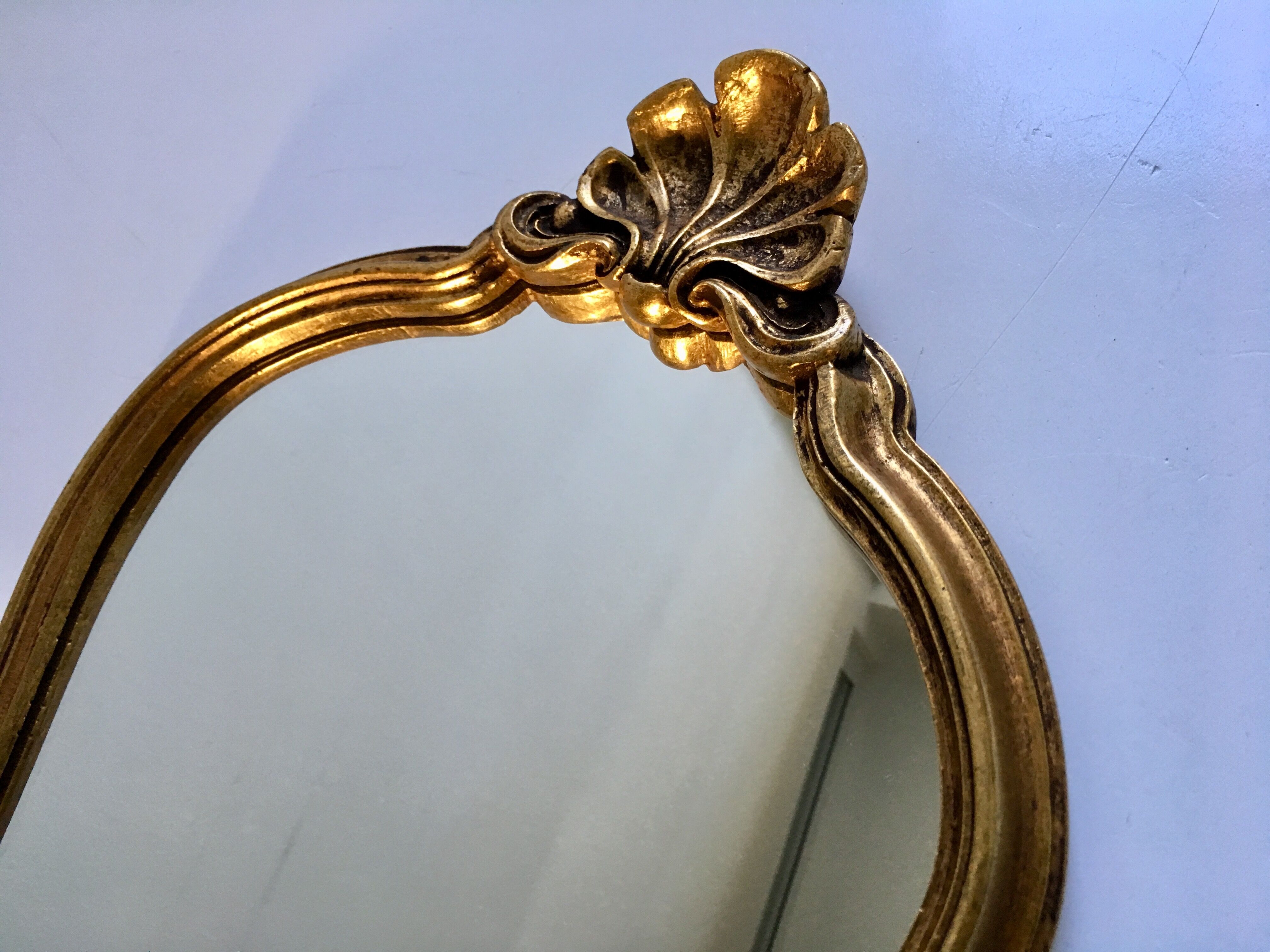 Mirror rocked carved and gilded wood 30x45cm