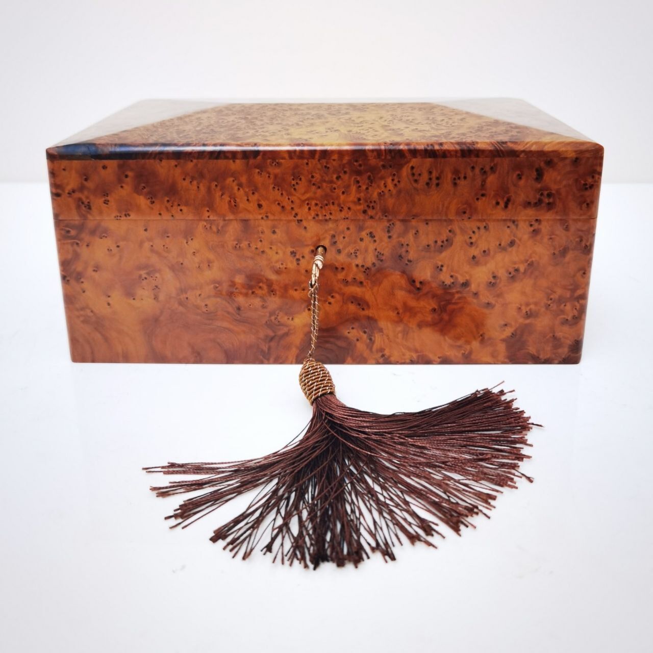 Art deco office organization box