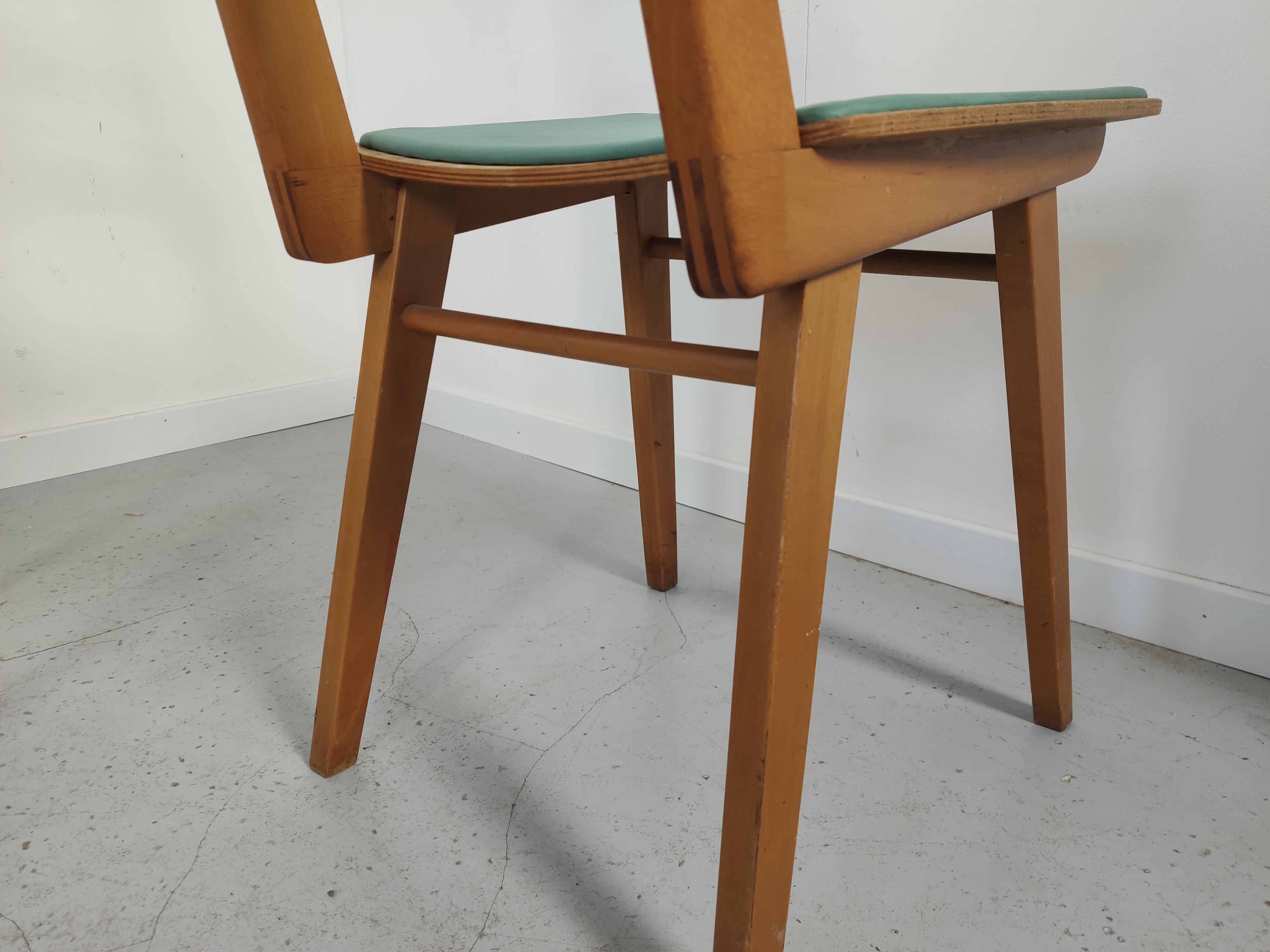 6 vintage chairs  1950