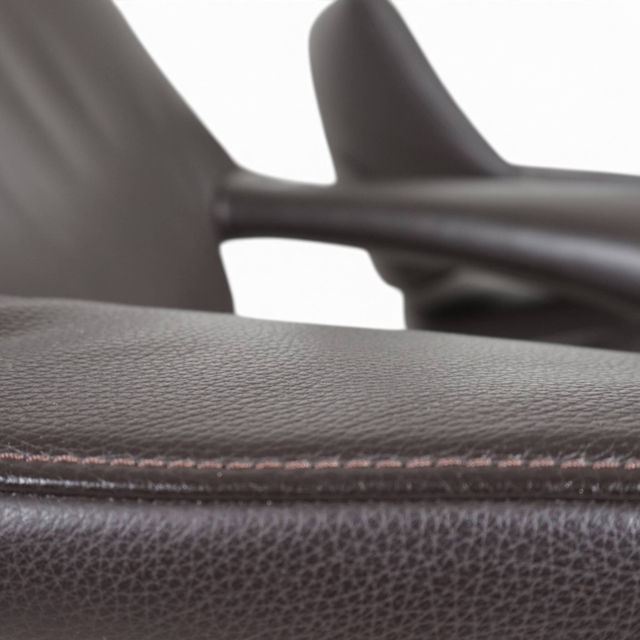 De Sede DS-255 Avantgarde Lounge Chair in Dark Brown Leather, 2000