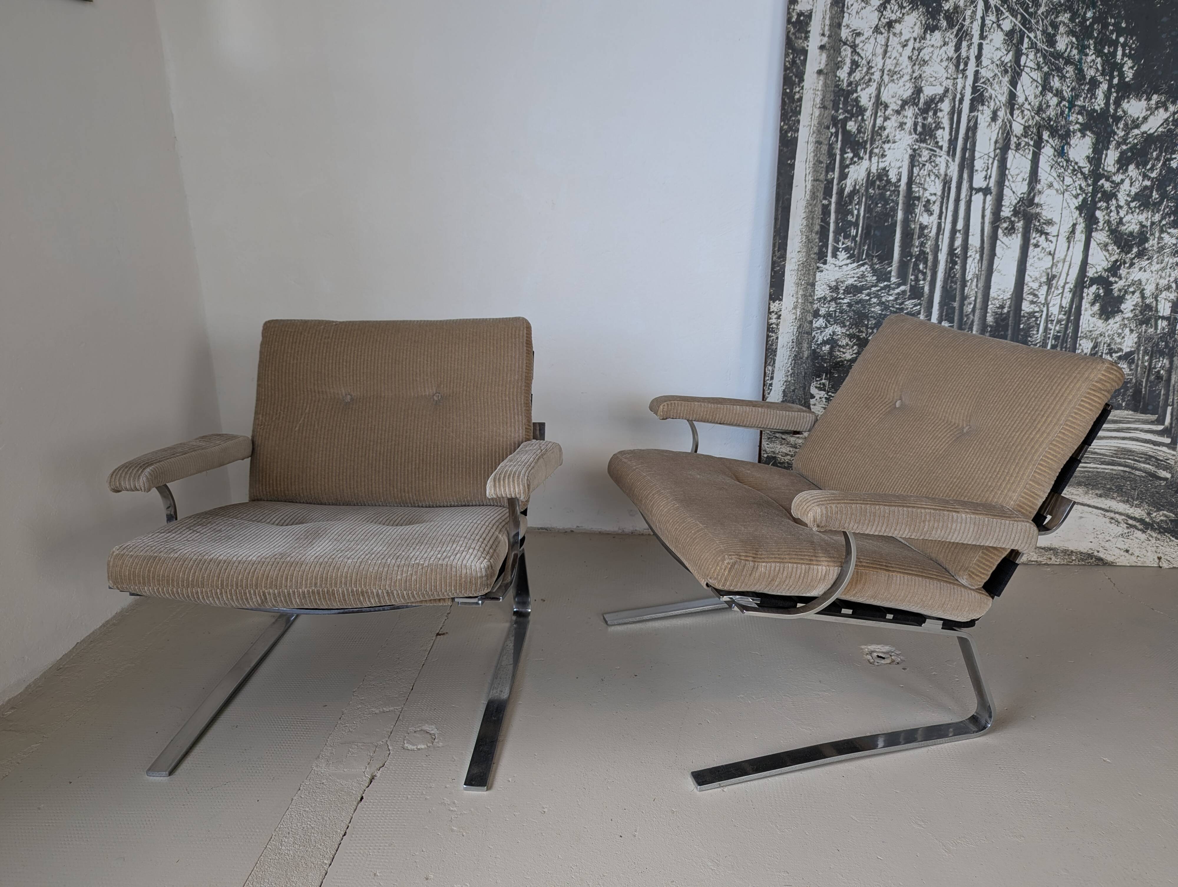 Pair of modernist armchairs by Reinhold Adolf for COR, 1970.