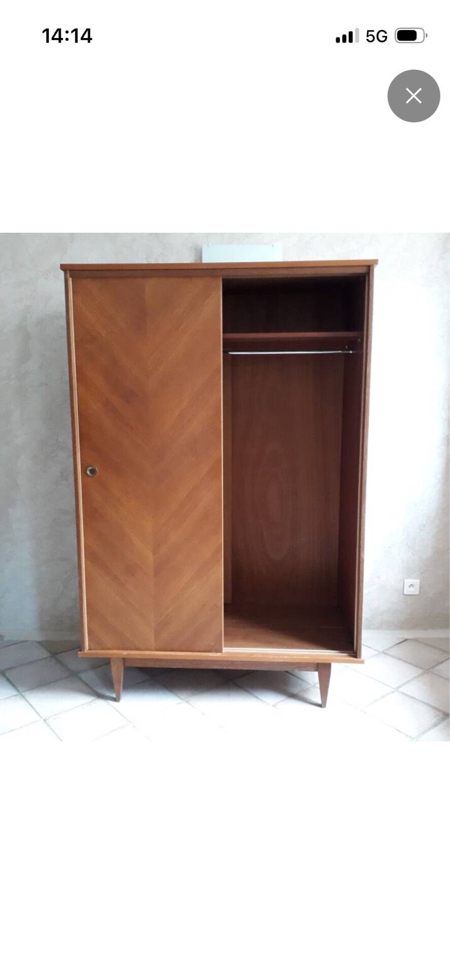Armoire en bois vintage