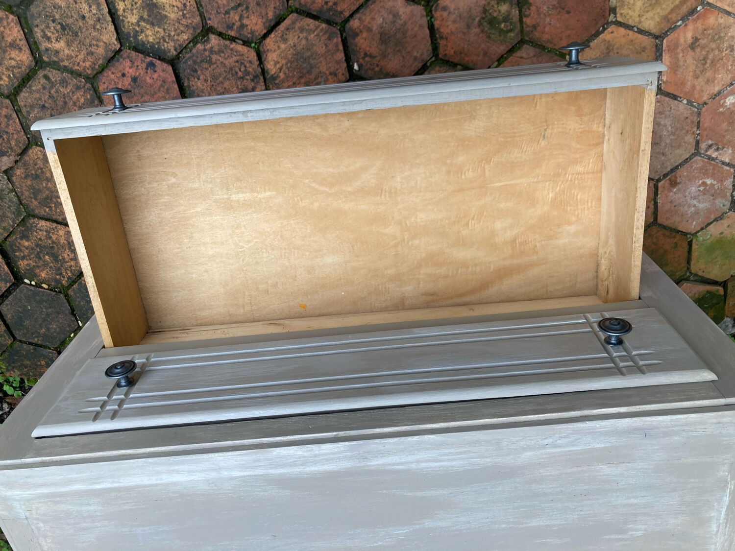 Vintage chest of drawers