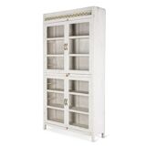 Meuble en bois blanc