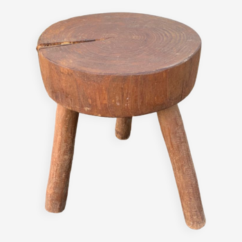 Tabouret de traite ancien à réparer