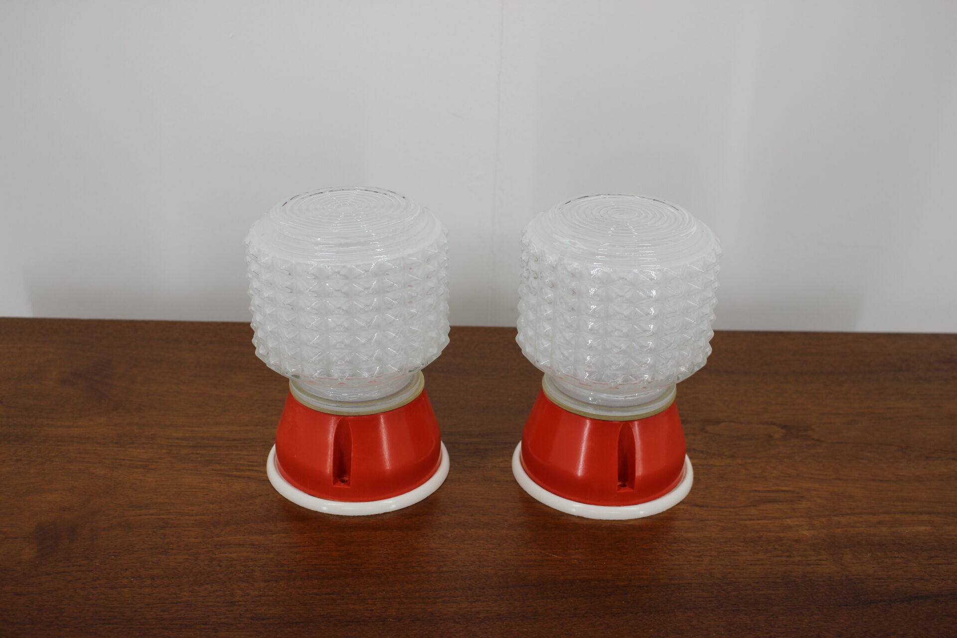 Pair of small table lamps, 1980