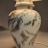 Fine porcelain lamp, hand-painted decoration. Laure Selignac, Paris.